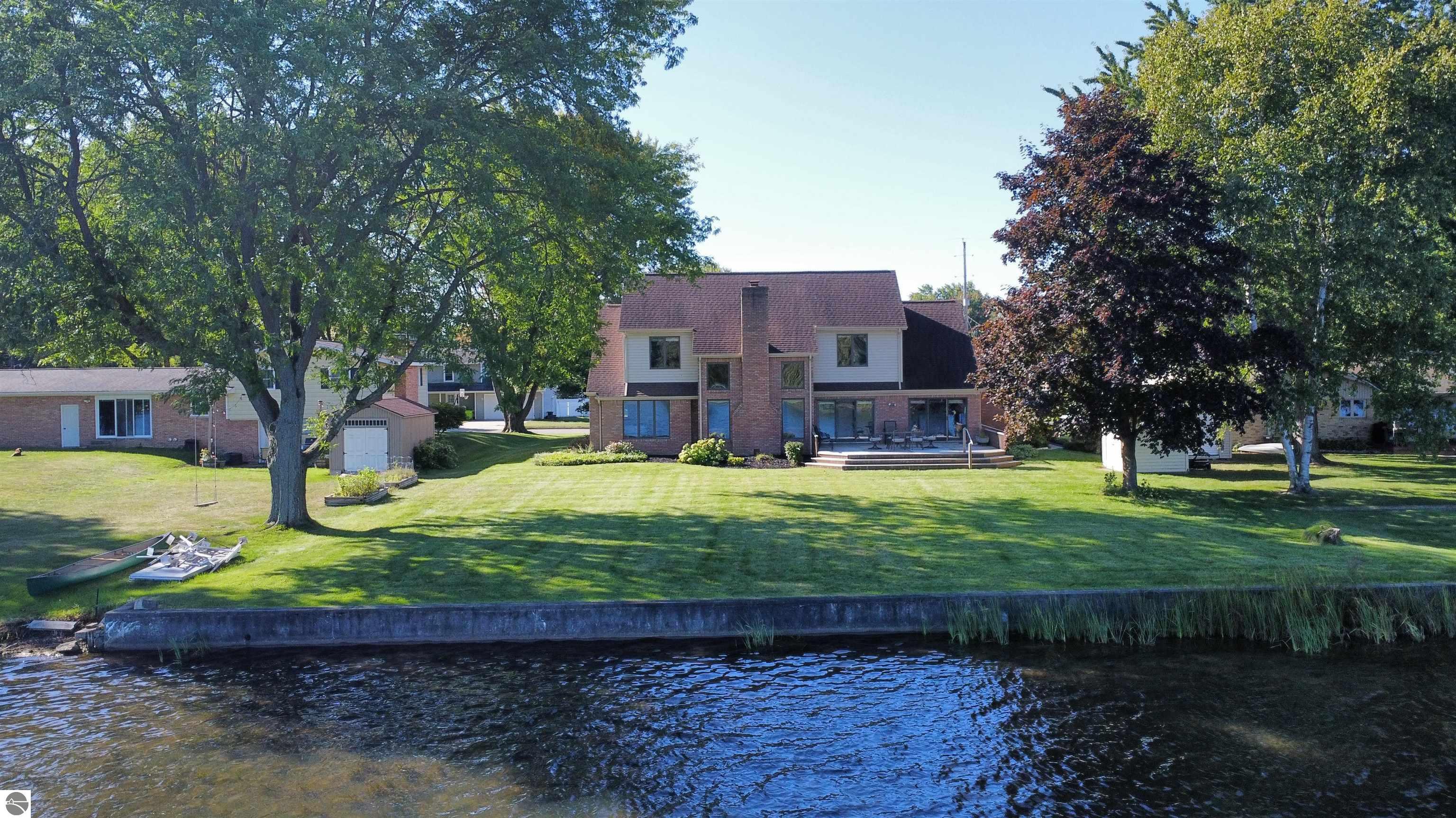 501 Wilcox Parkway, Clare, MI 48617 — Photo 4