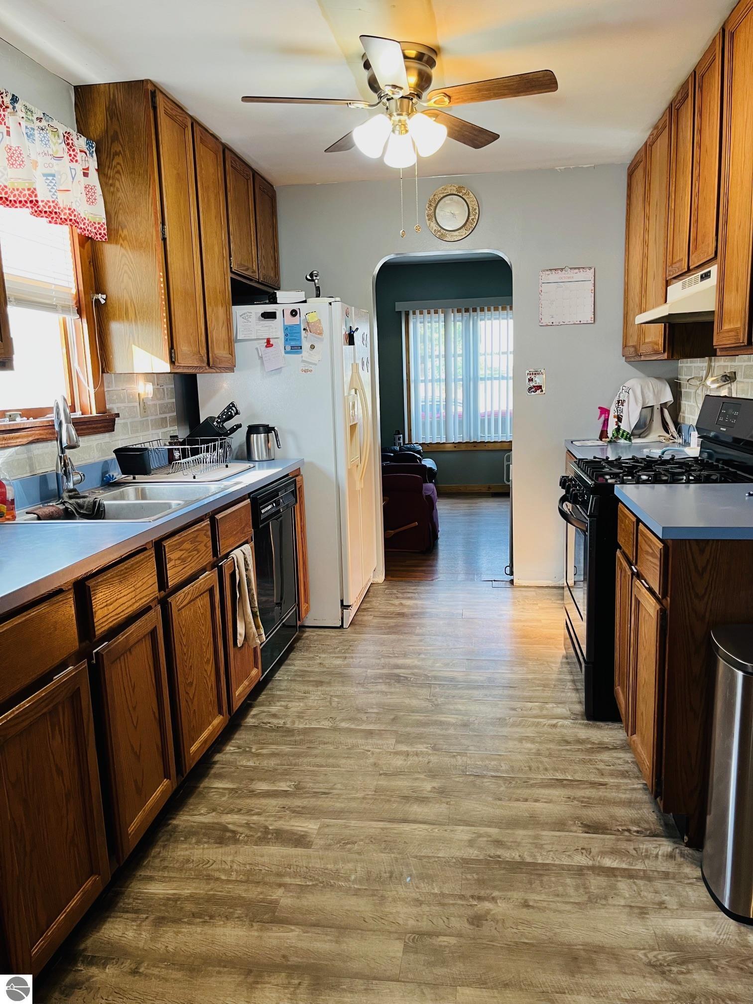 514 E Main Street, Marion, MI 49665 — Photo 8