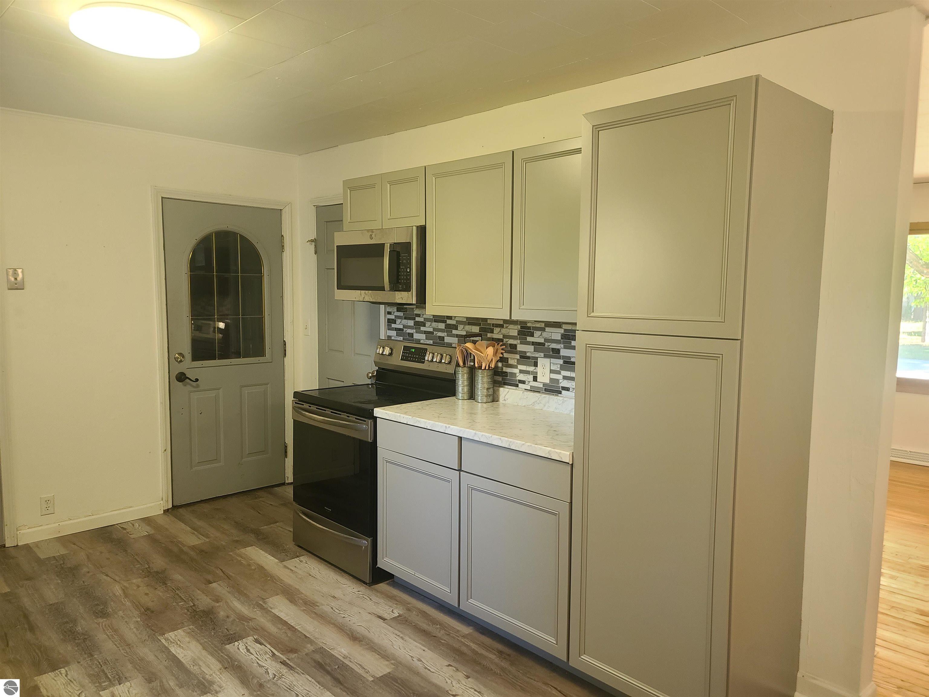 208 S Washington Street, Mancelona, MI 49659 — Photo 7