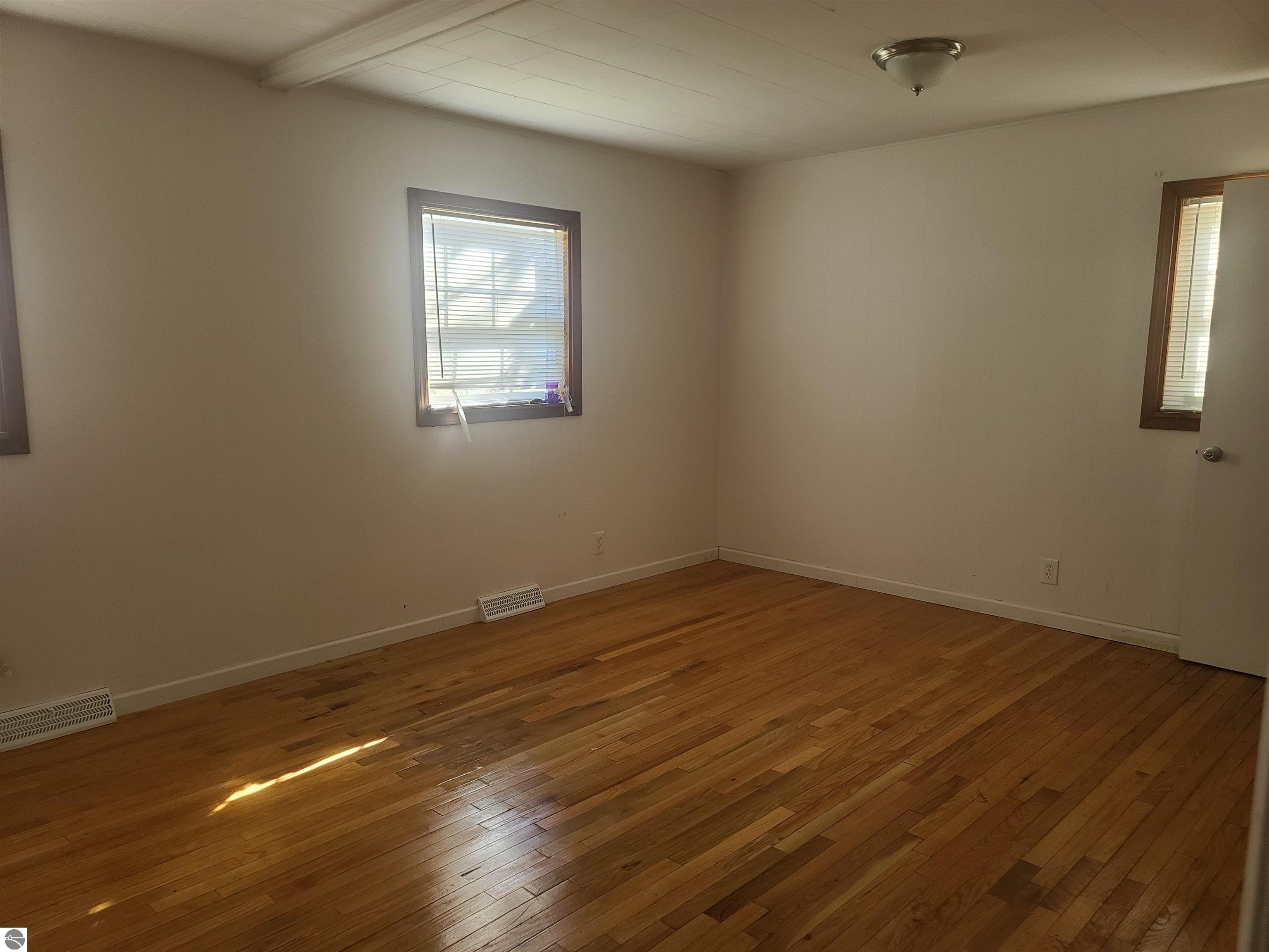 208 S Washington Street, Mancelona, MI 49659 — Photo 10