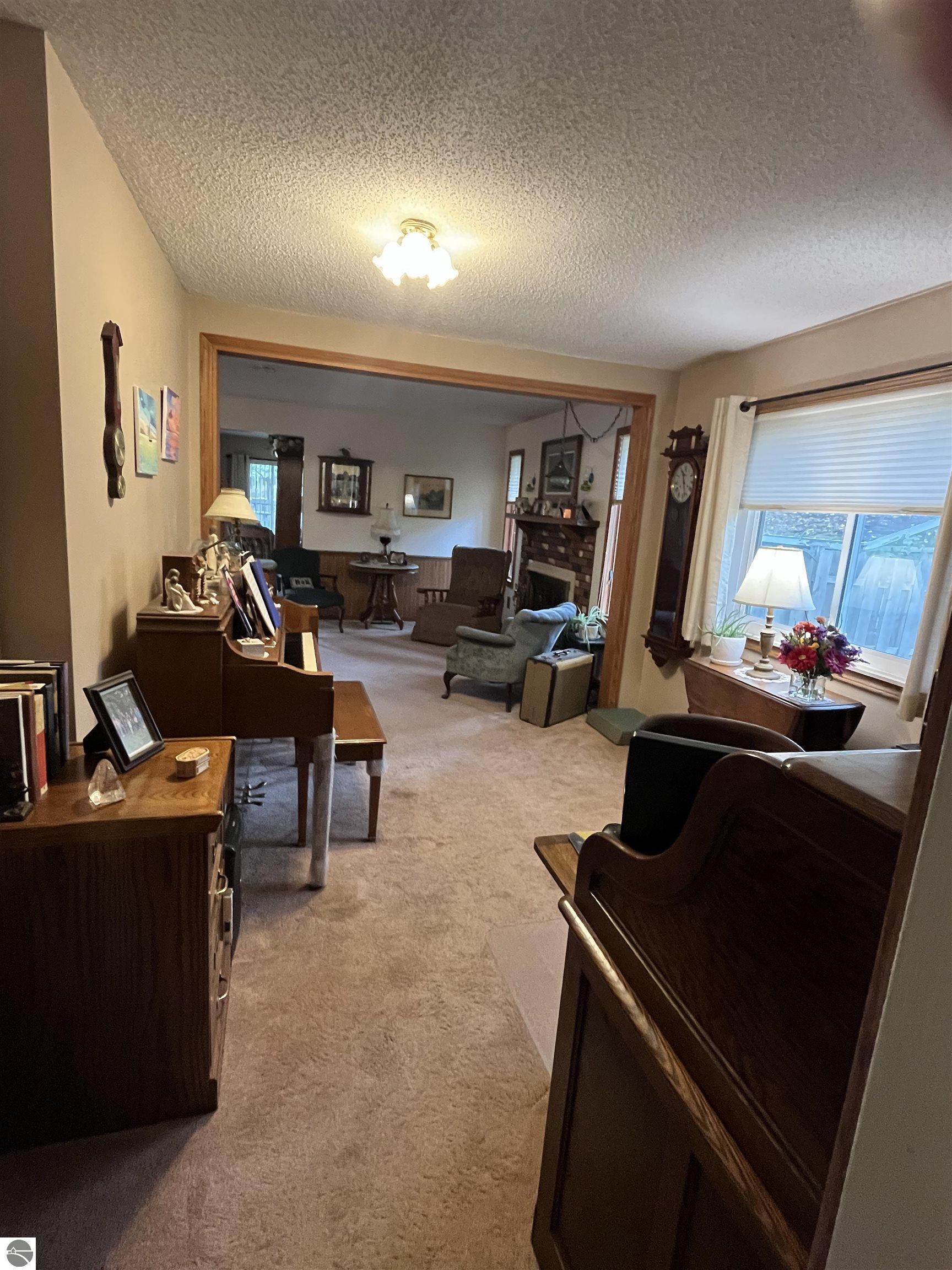 308 Forest Avenue, Clare, MI 48617 — Photo 17