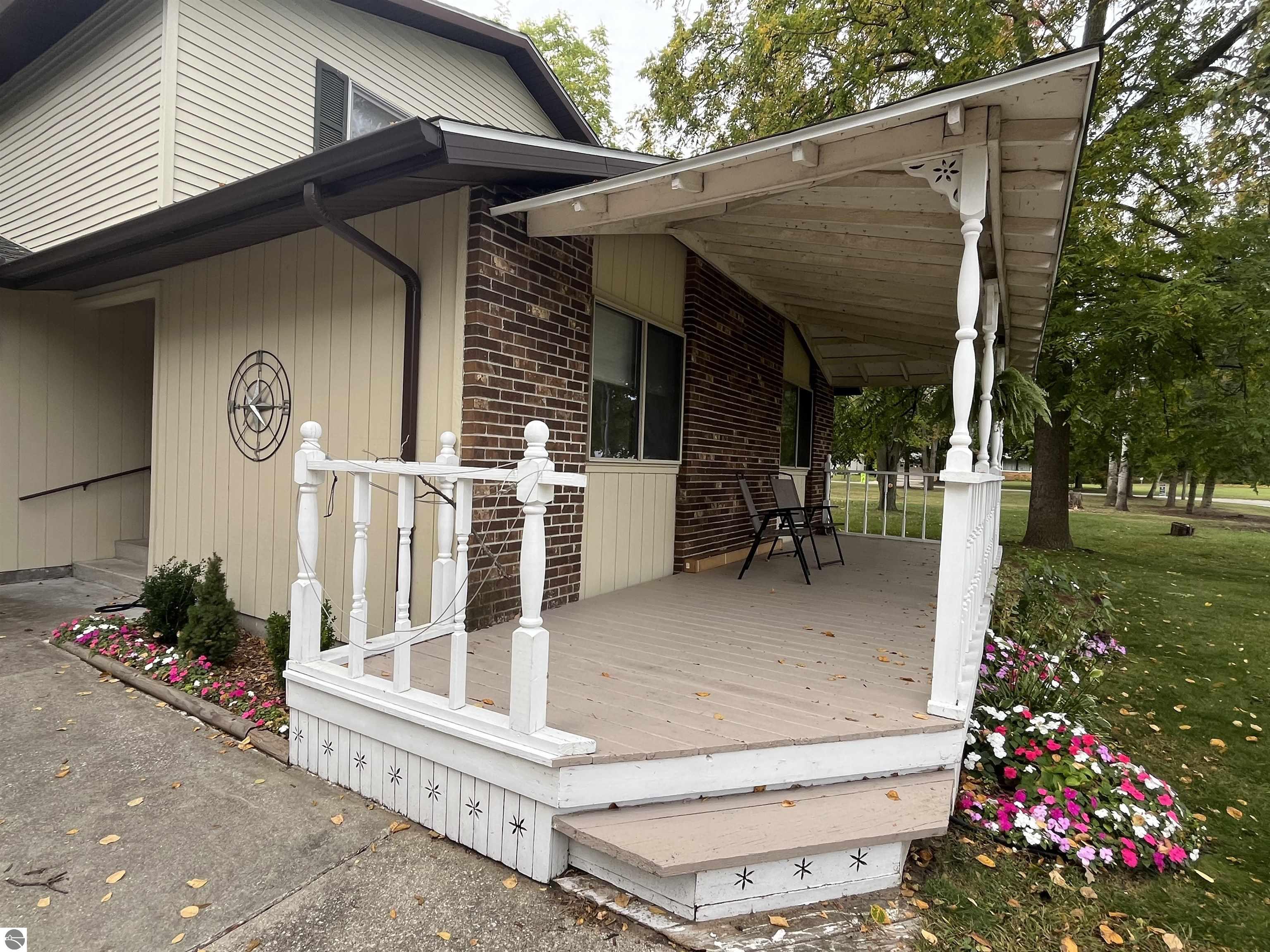 308 Forest Avenue, Clare, MI 48617 — Photo 4