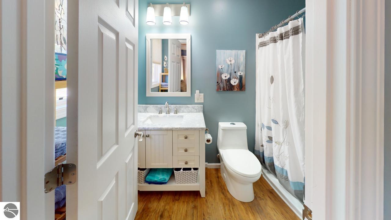 512 Manee Street, Clare, MI 48617 — Photo 17
