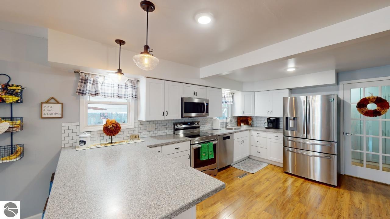 512 Manee Street, Clare, MI 48617 — Photo 10