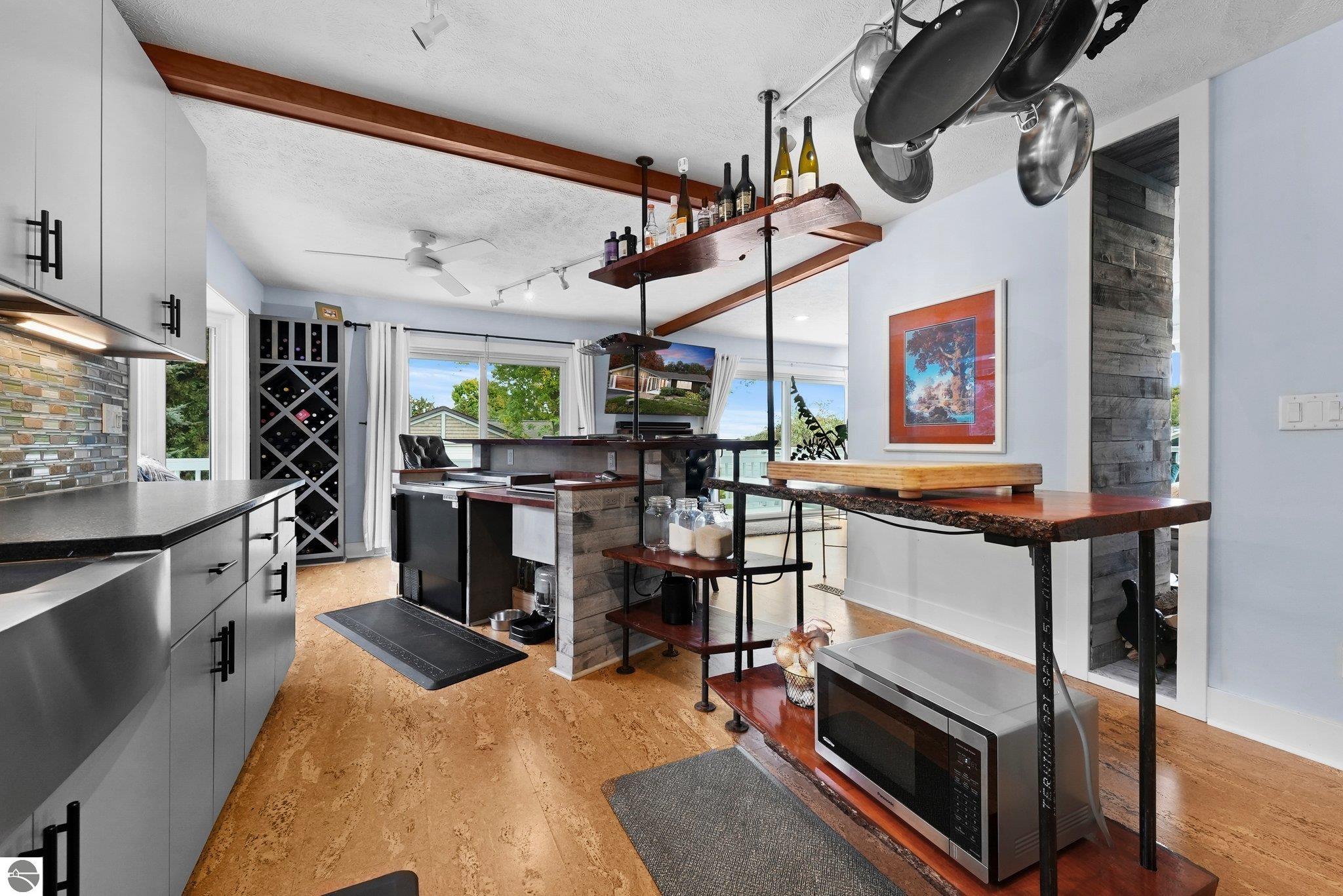 MLS 1928231 The Ticker