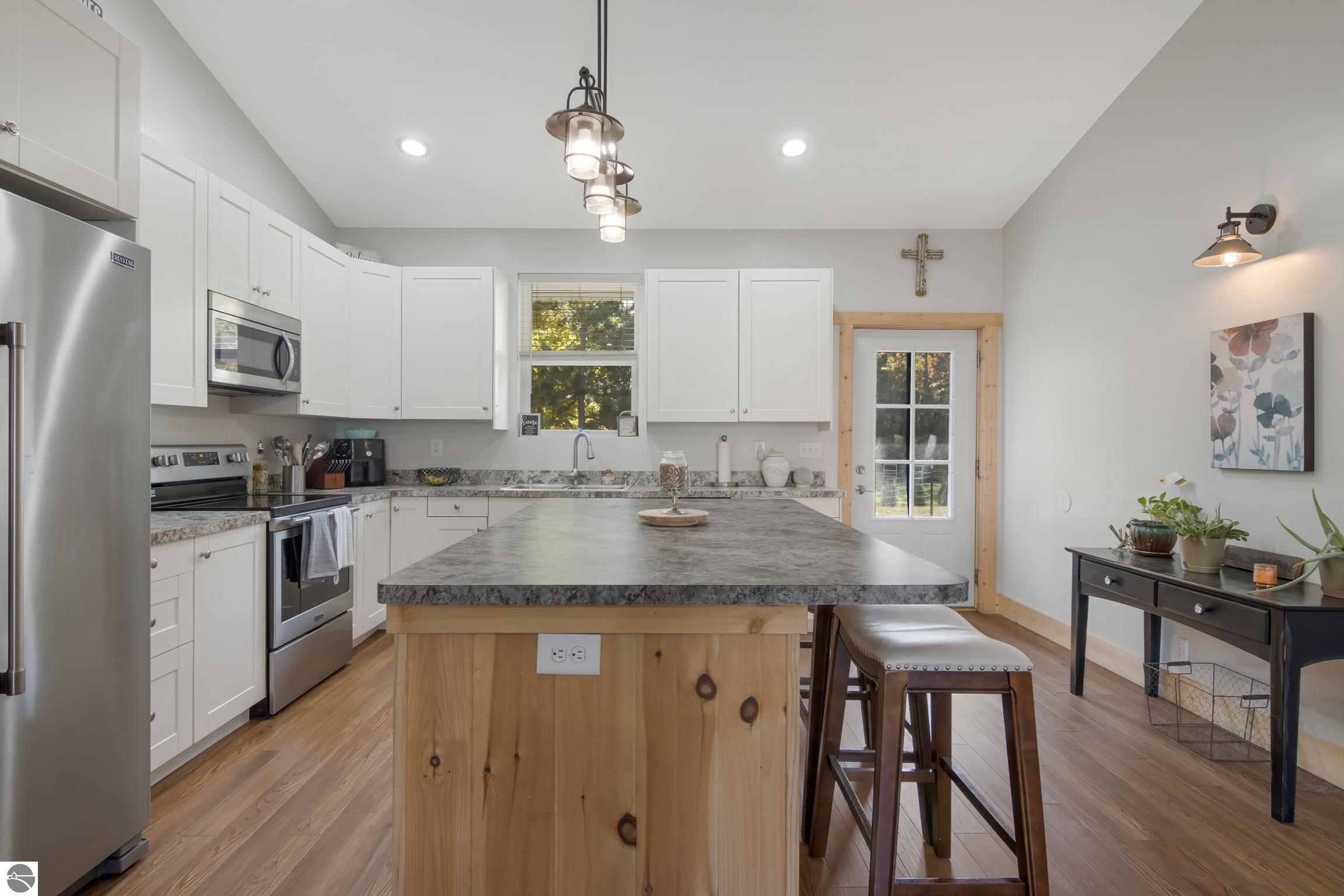 284 Cayo Drive, Buckley, MI 49620 — Photo 7