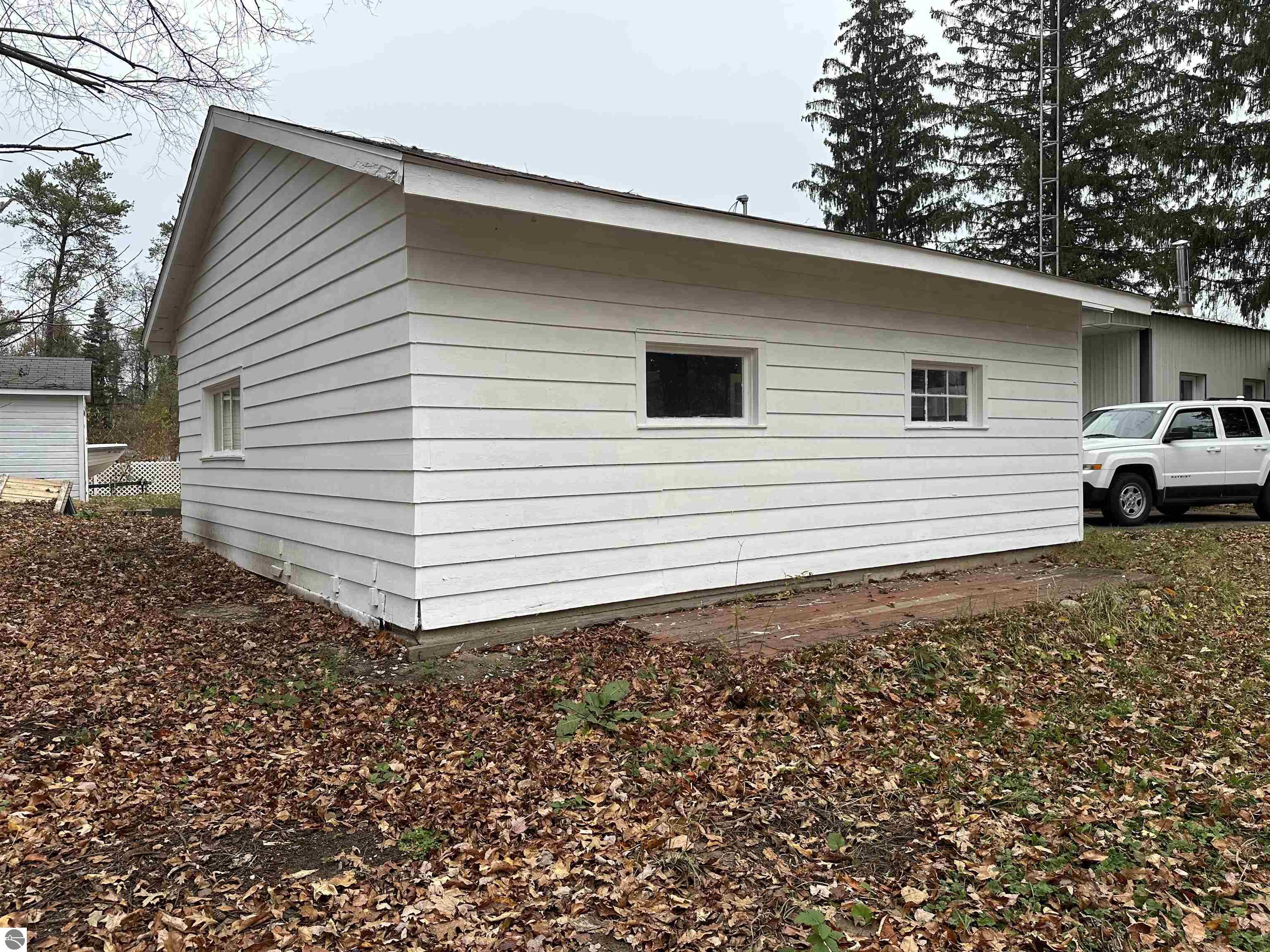 Click to enlarge photo