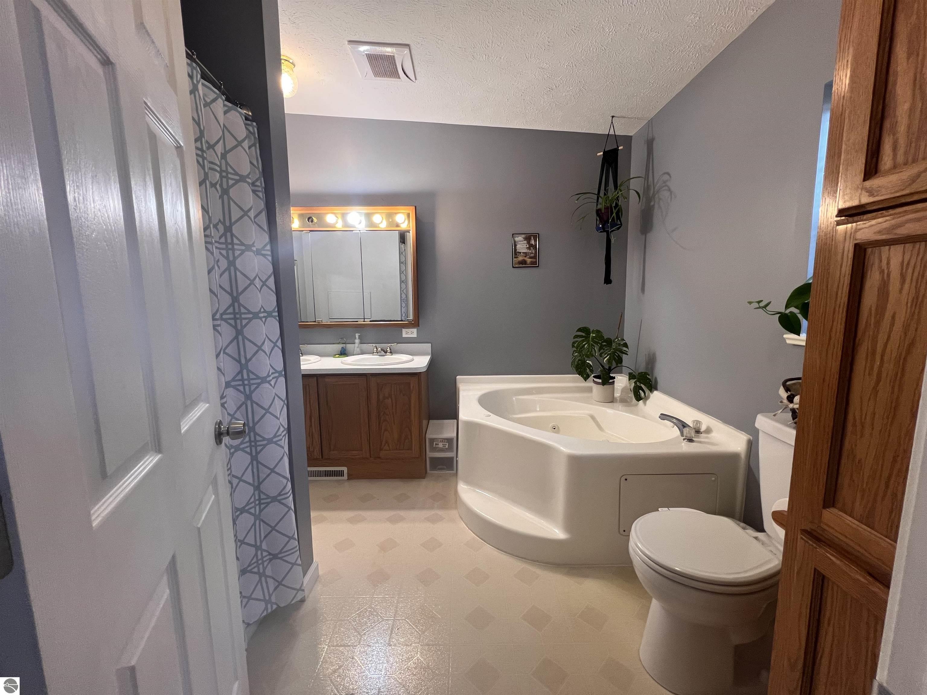 1028 Bundy Drive, Lake Isabella, MI 48893 — Photo 14