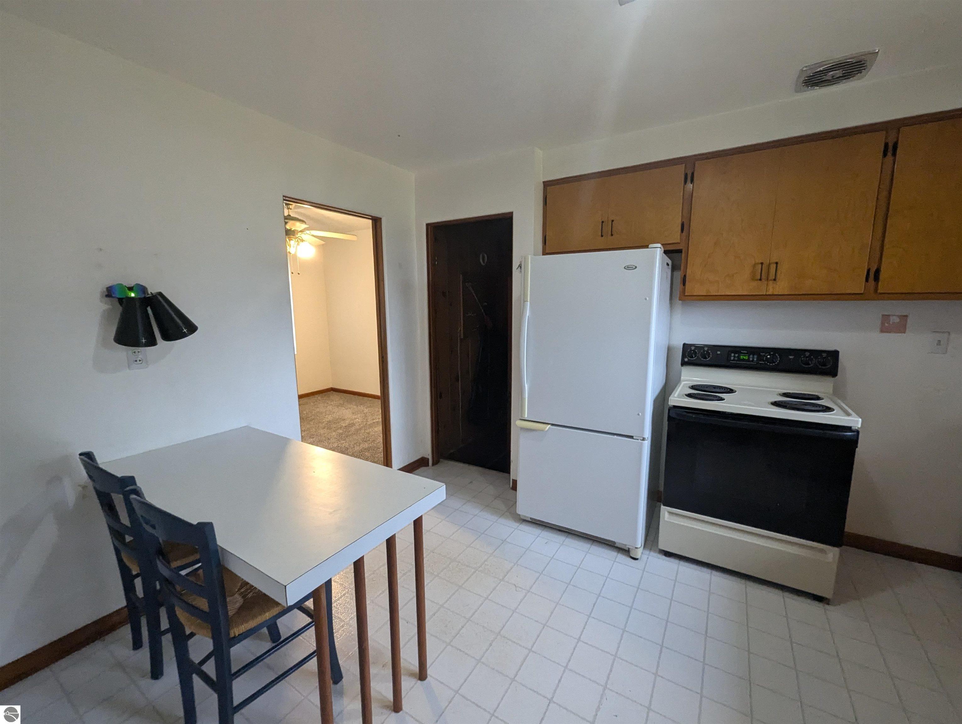 75 W Saginaw Road, Sanford, MI 48657 — Photo 15