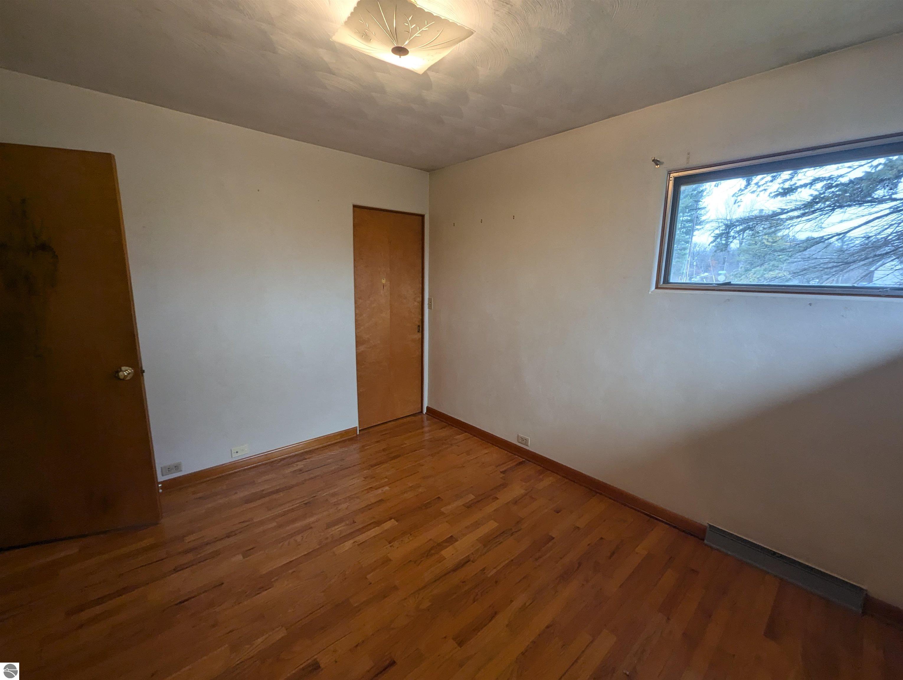 75 W Saginaw Road, Sanford, MI 48657 — Photo 23