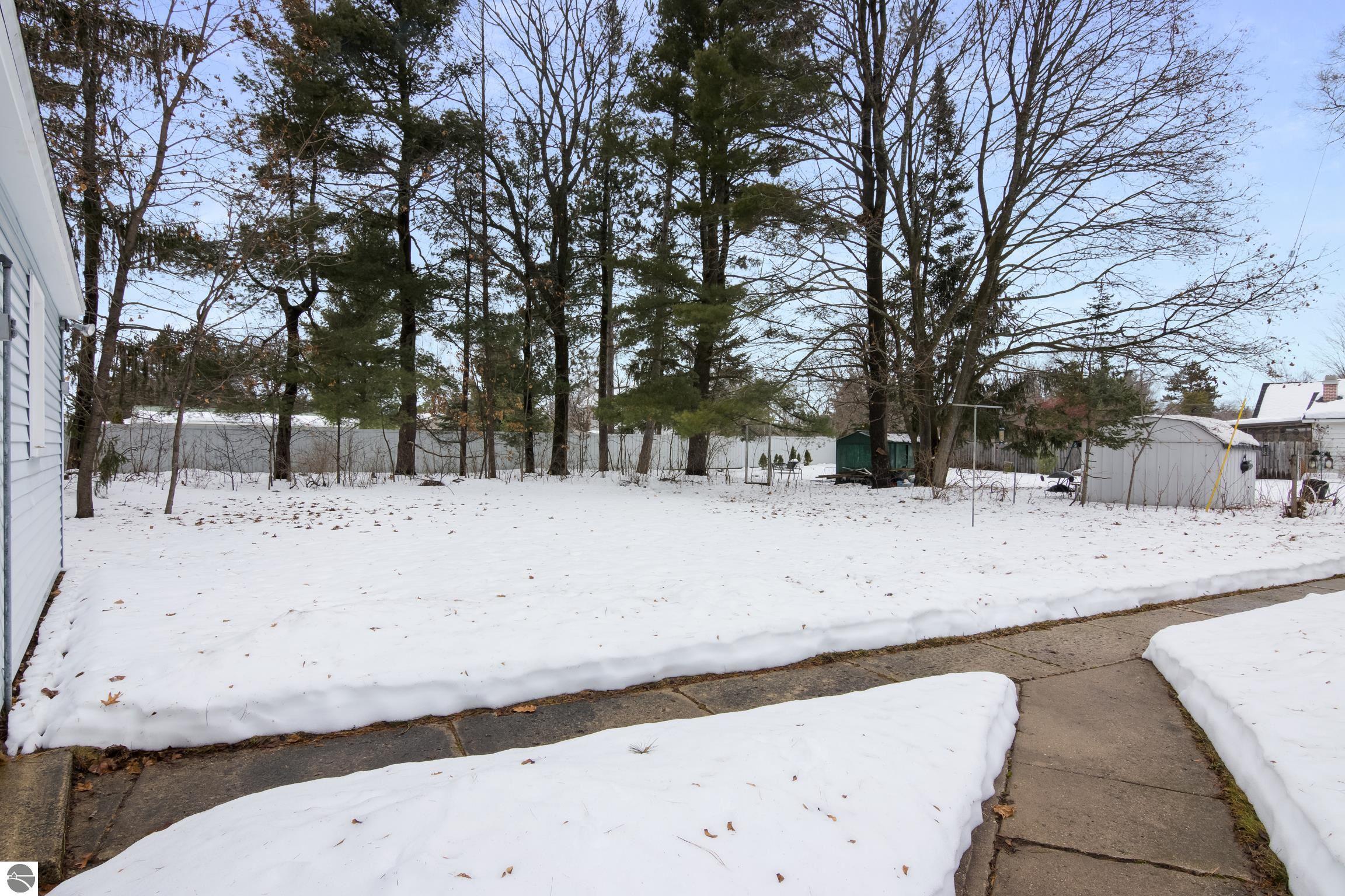 212 S Coral Street, Kalkaska, MI 49646 — Photo 26