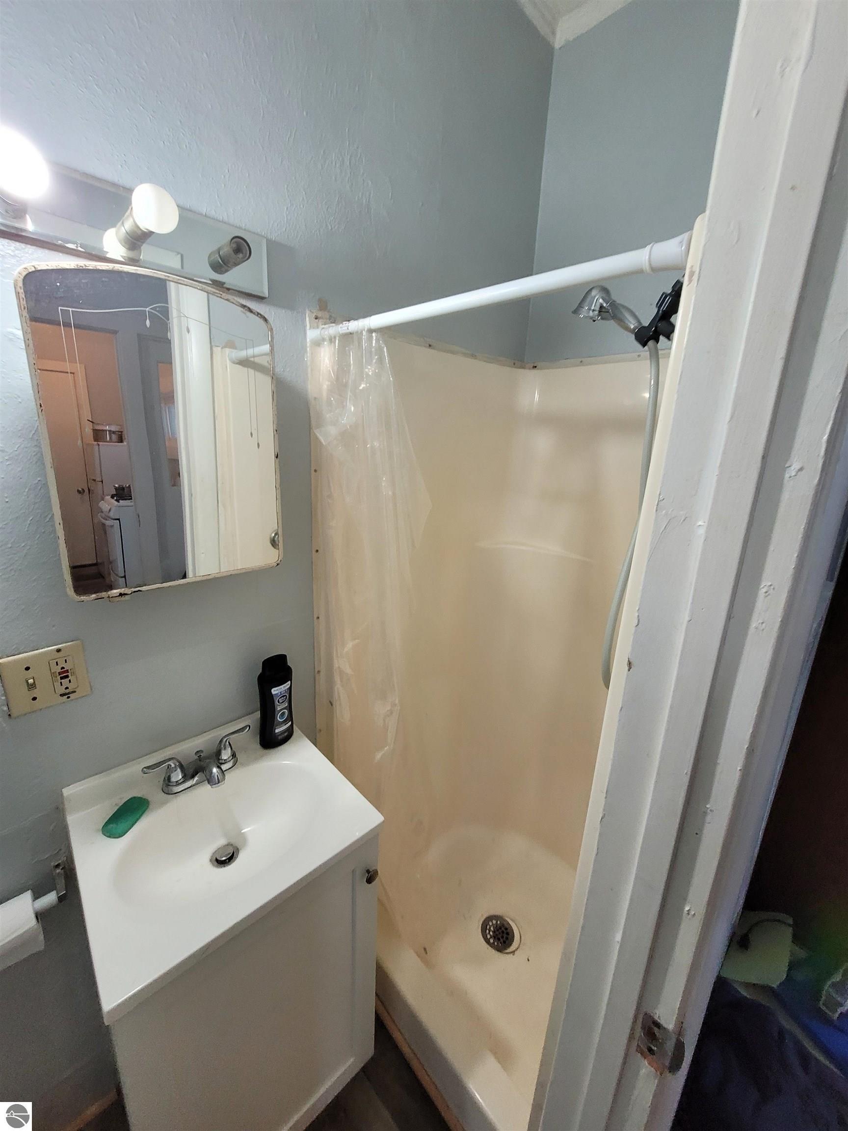 426 N State Street, Alma, MI 48801 — Photo 13