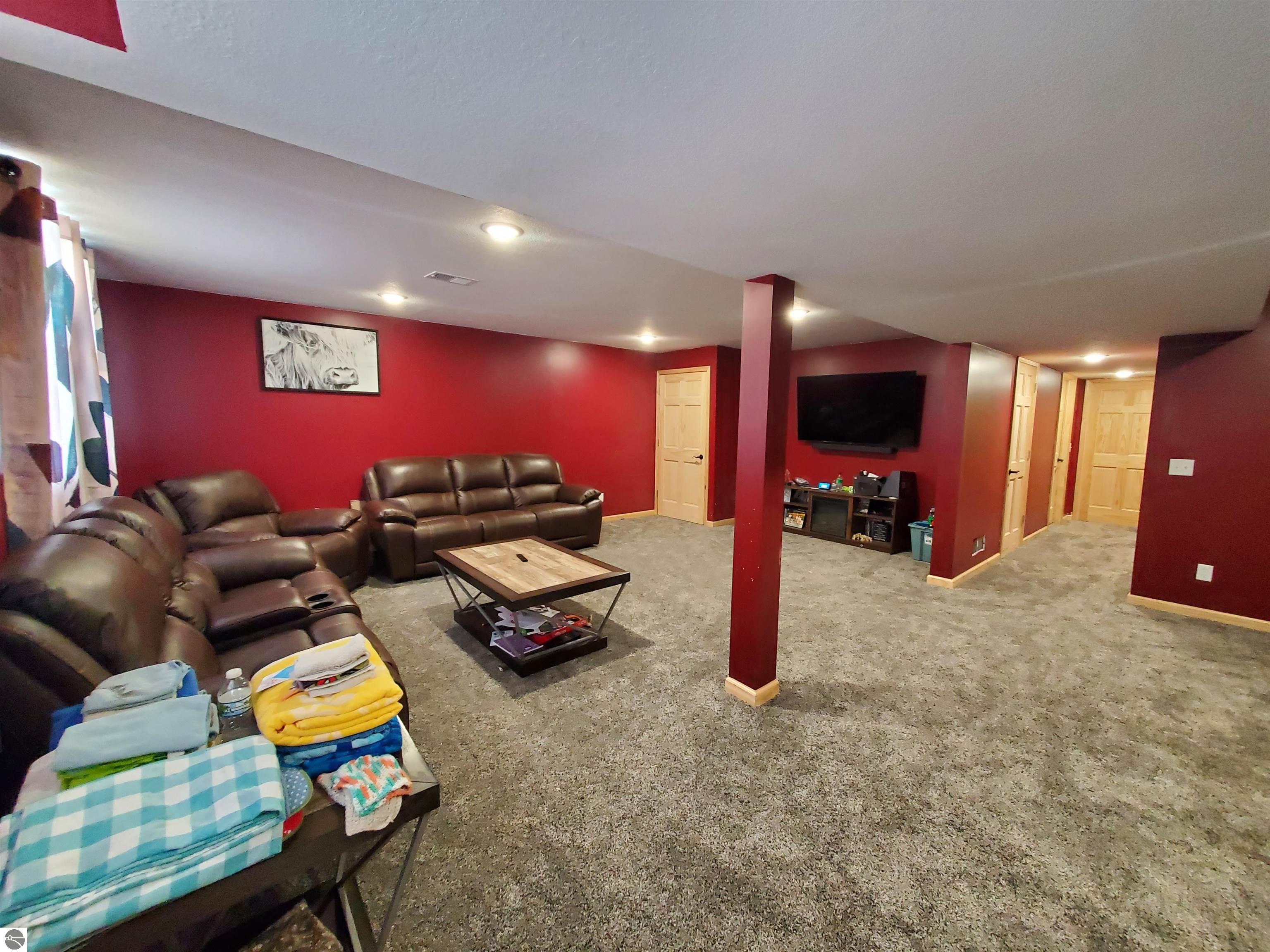 1025 Pyrenees Drive, Lake Isabella, MI 48893 — Photo 24