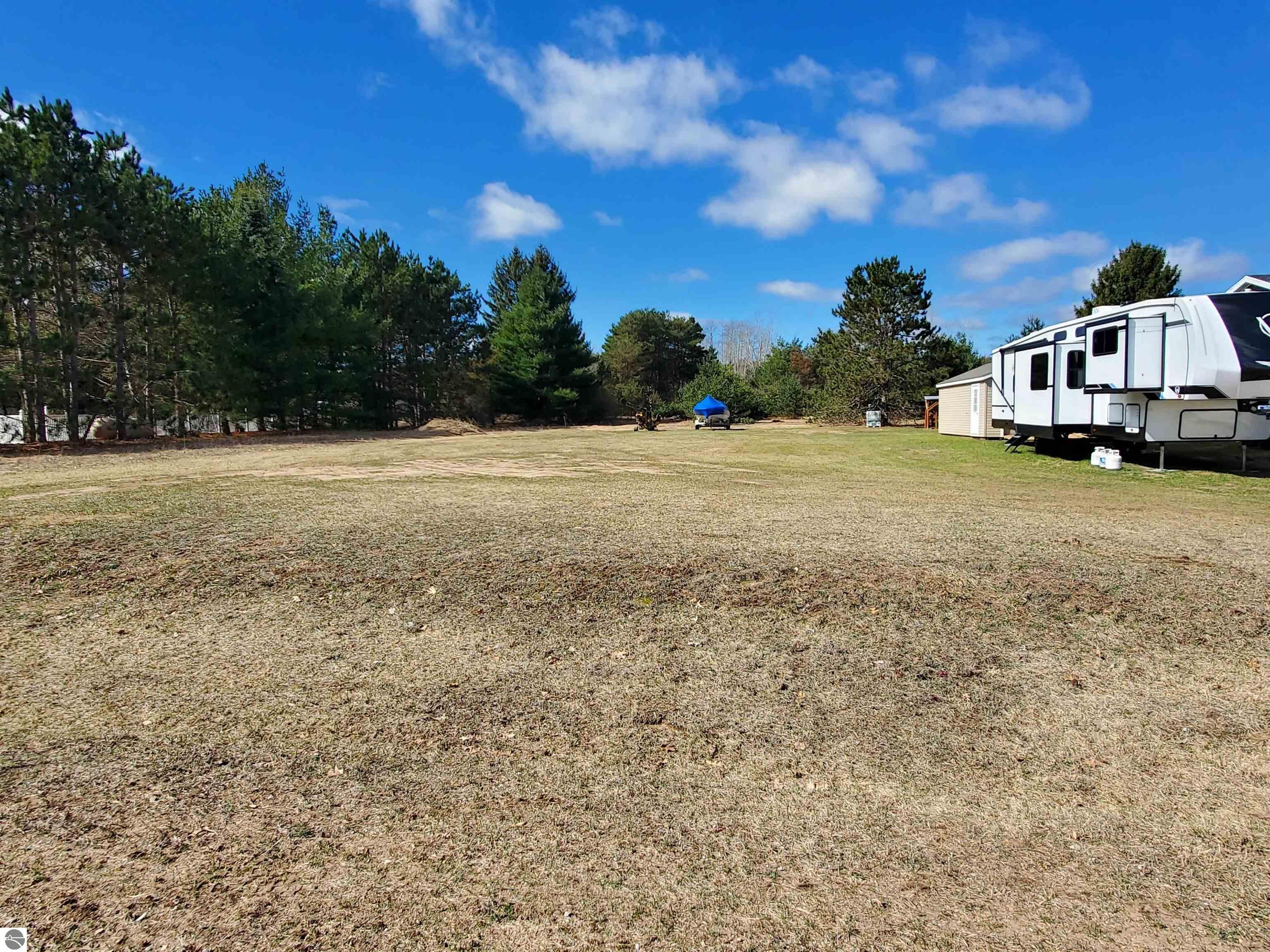 1025 Pyrenees Drive, Lake Isabella, MI 48893 — Photo 7