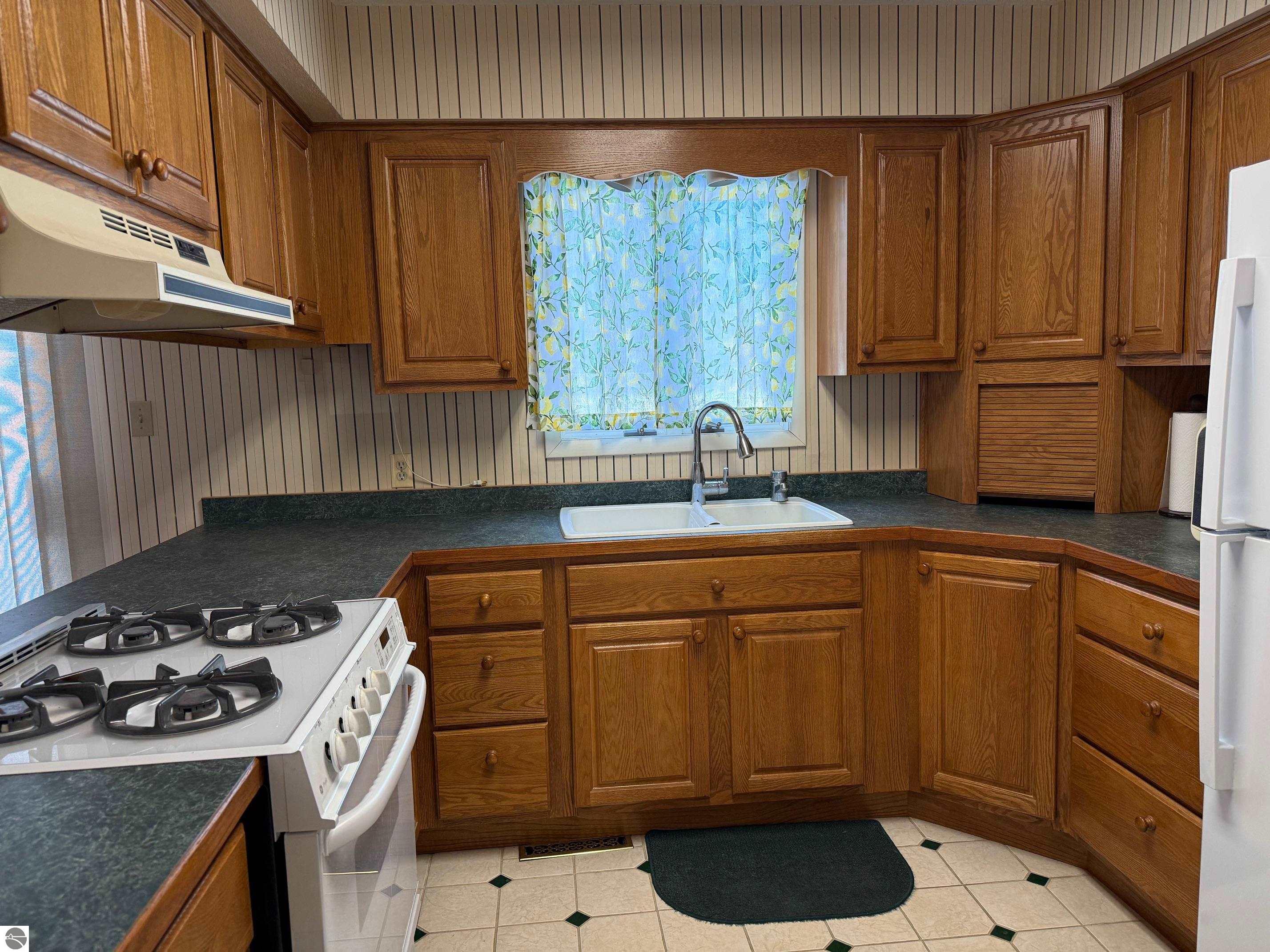 409 Fifth Street, Marion, MI 49665 — Photo 8