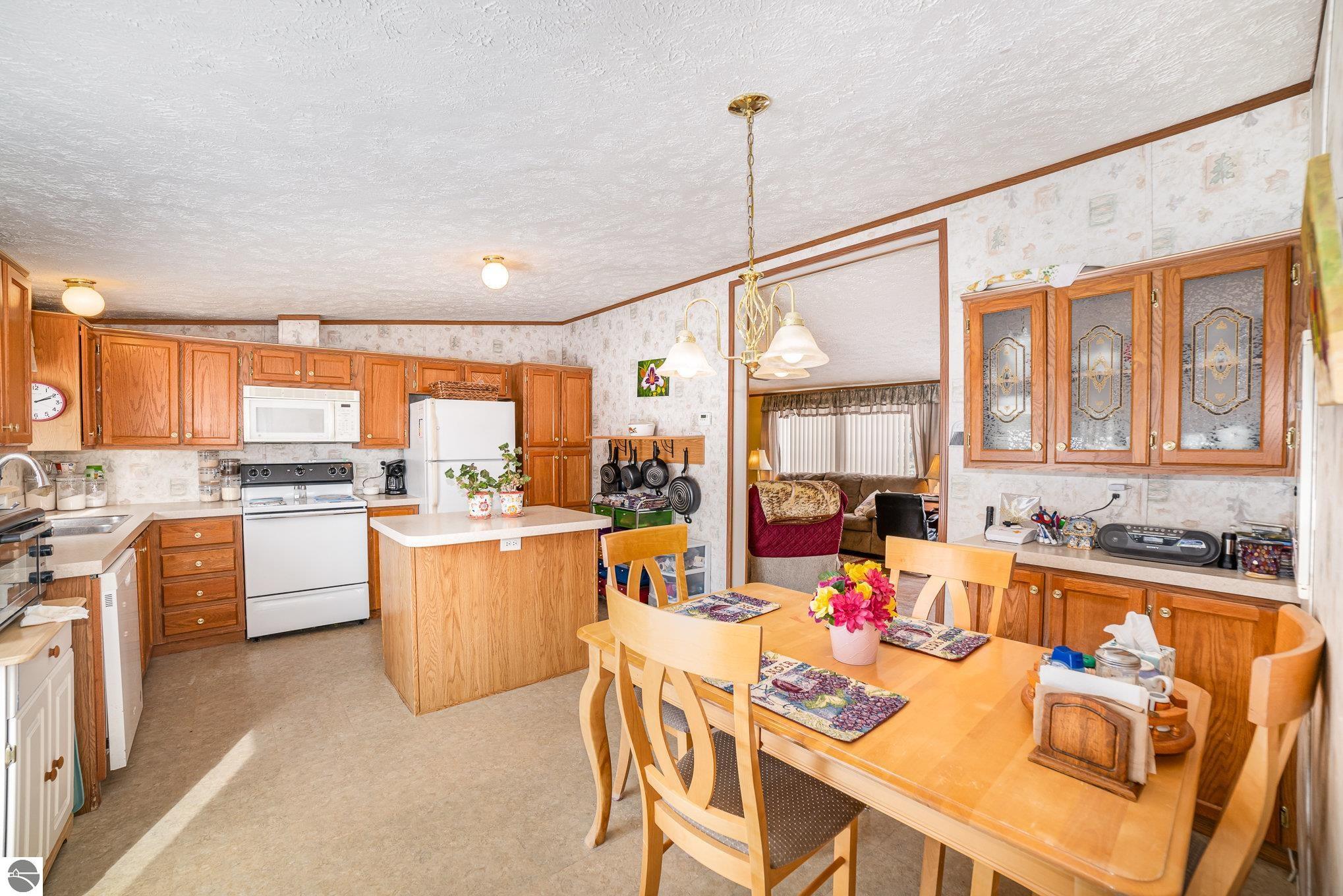 1051 Duquesa Drive, Weidman, MI 48893 — Photo 8