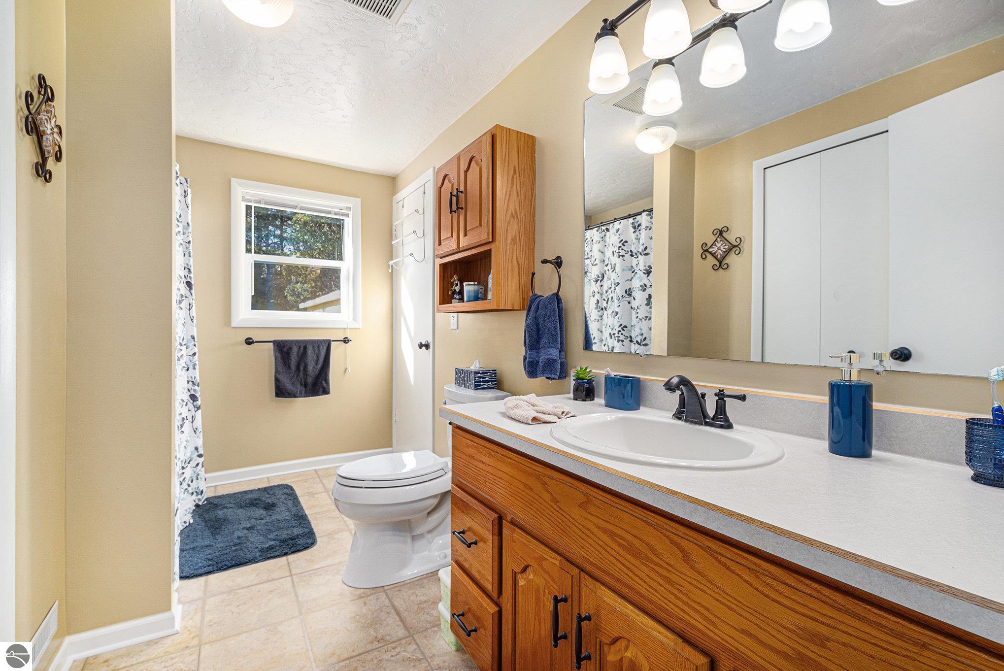 612 Ash Street, Elk Rapids, MI 49629 — Photo 18