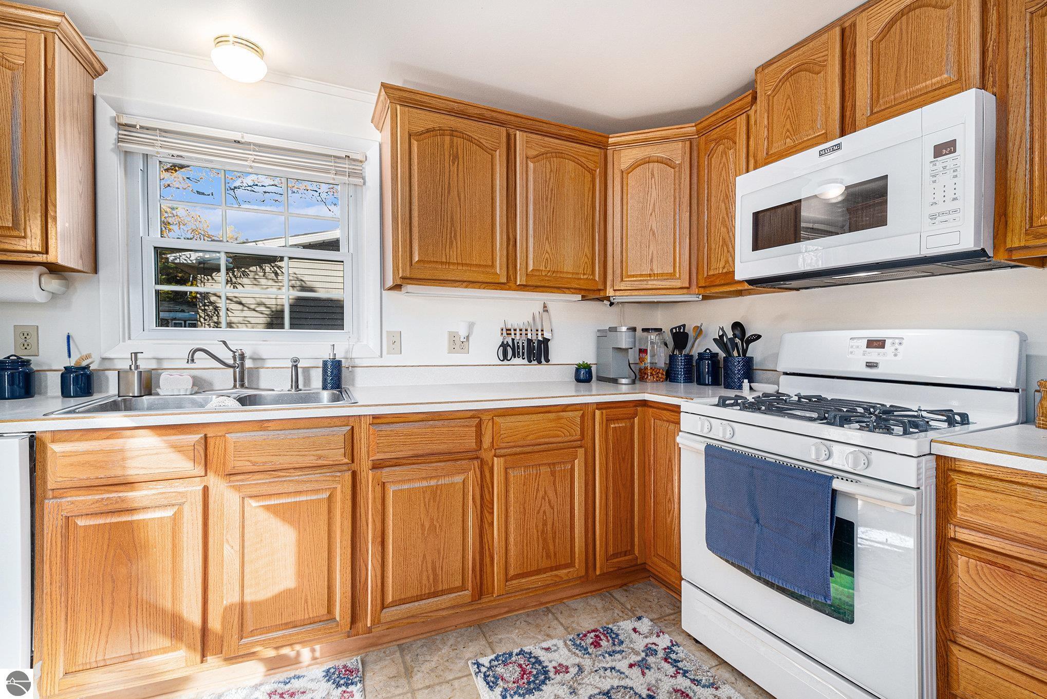612 Ash Street, Elk Rapids, MI 49629 — Photo 10