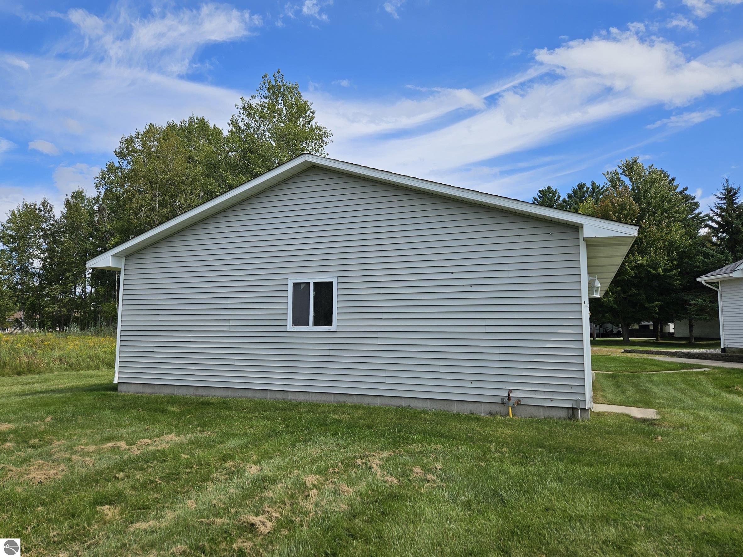 711 Sawyer, East Tawas, MI 48730 — Photo 65