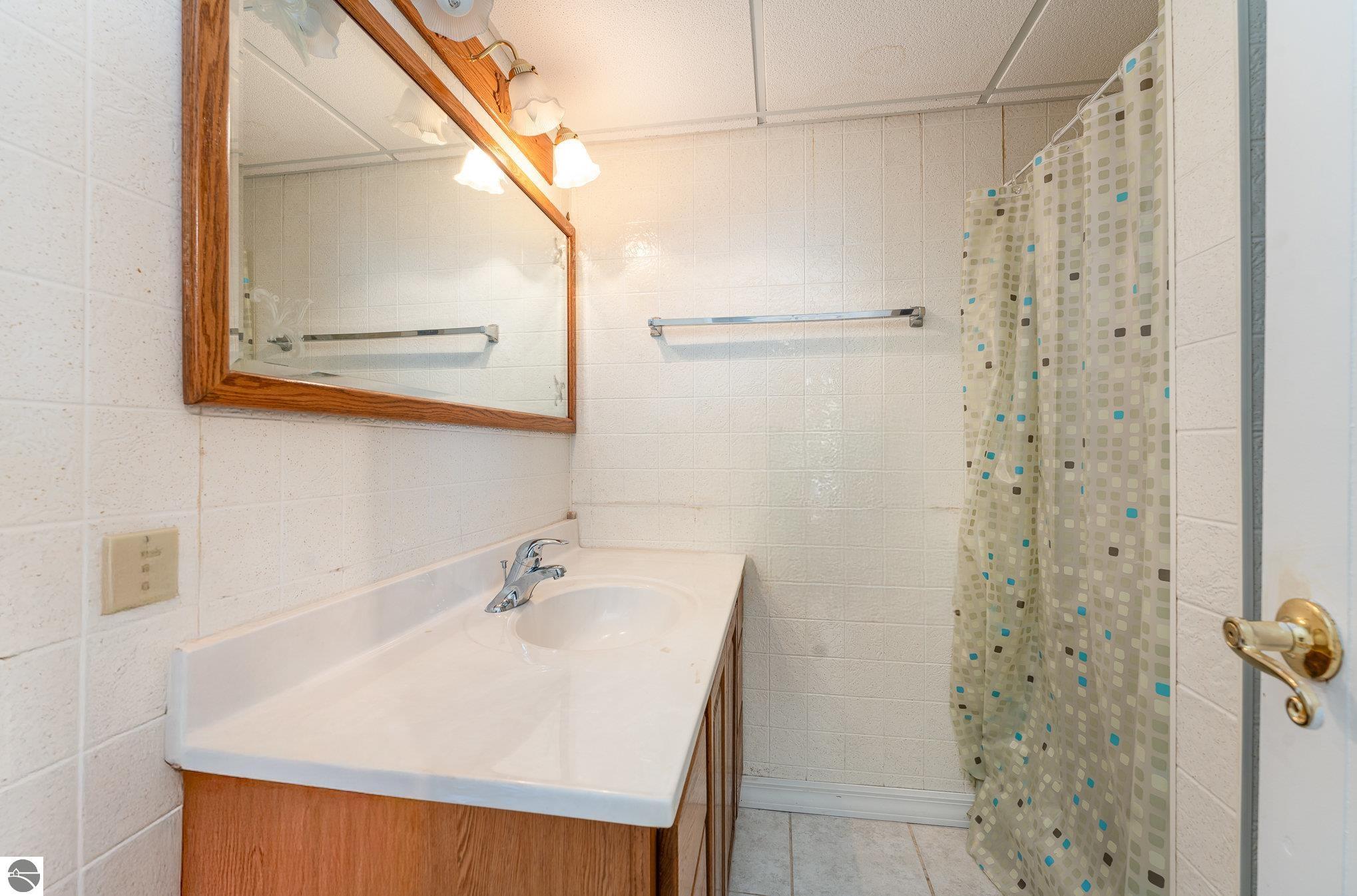 1046 Isabella Vista Drive, Weidman, MI 48893 — Photo 14