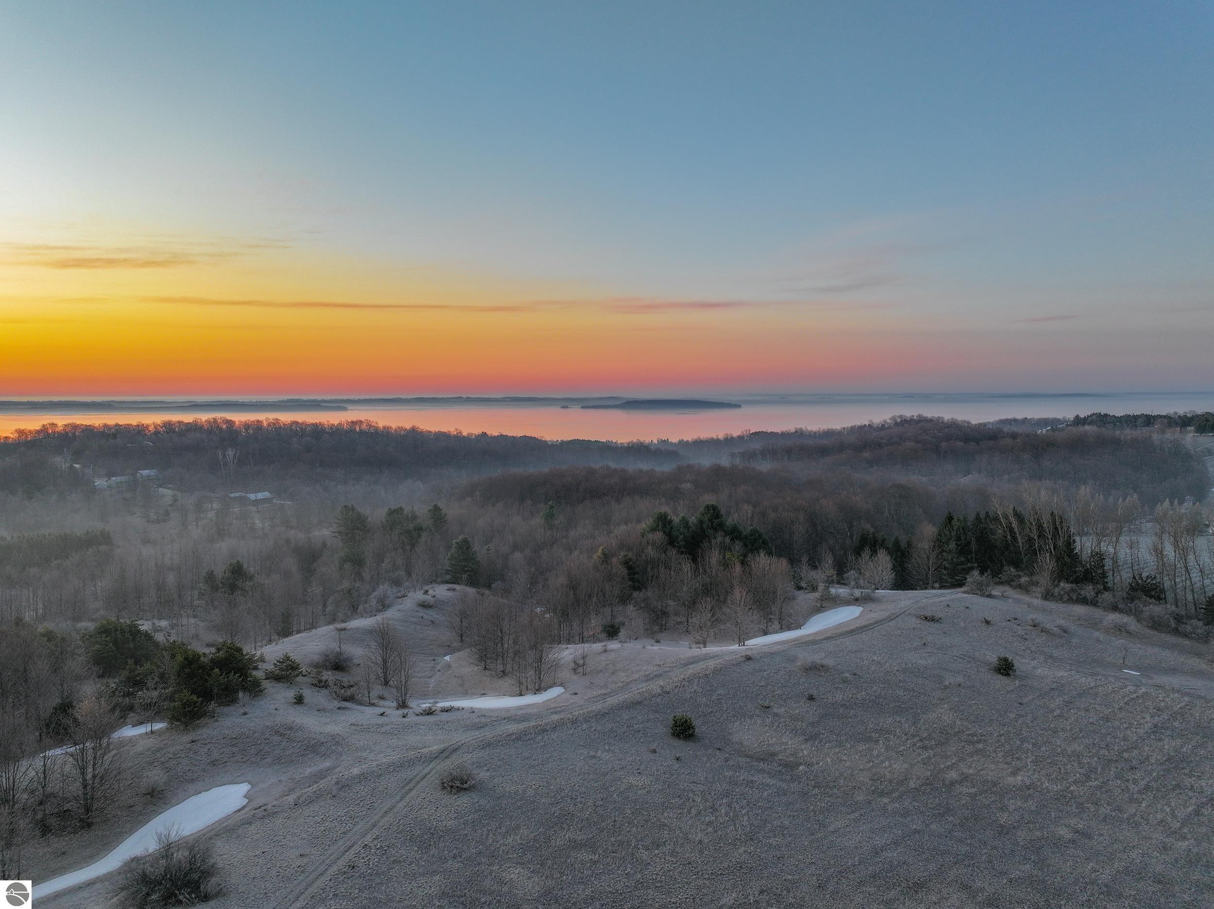 10292 E Fort Road, Suttons Bay, MI 49682 — Photo 21