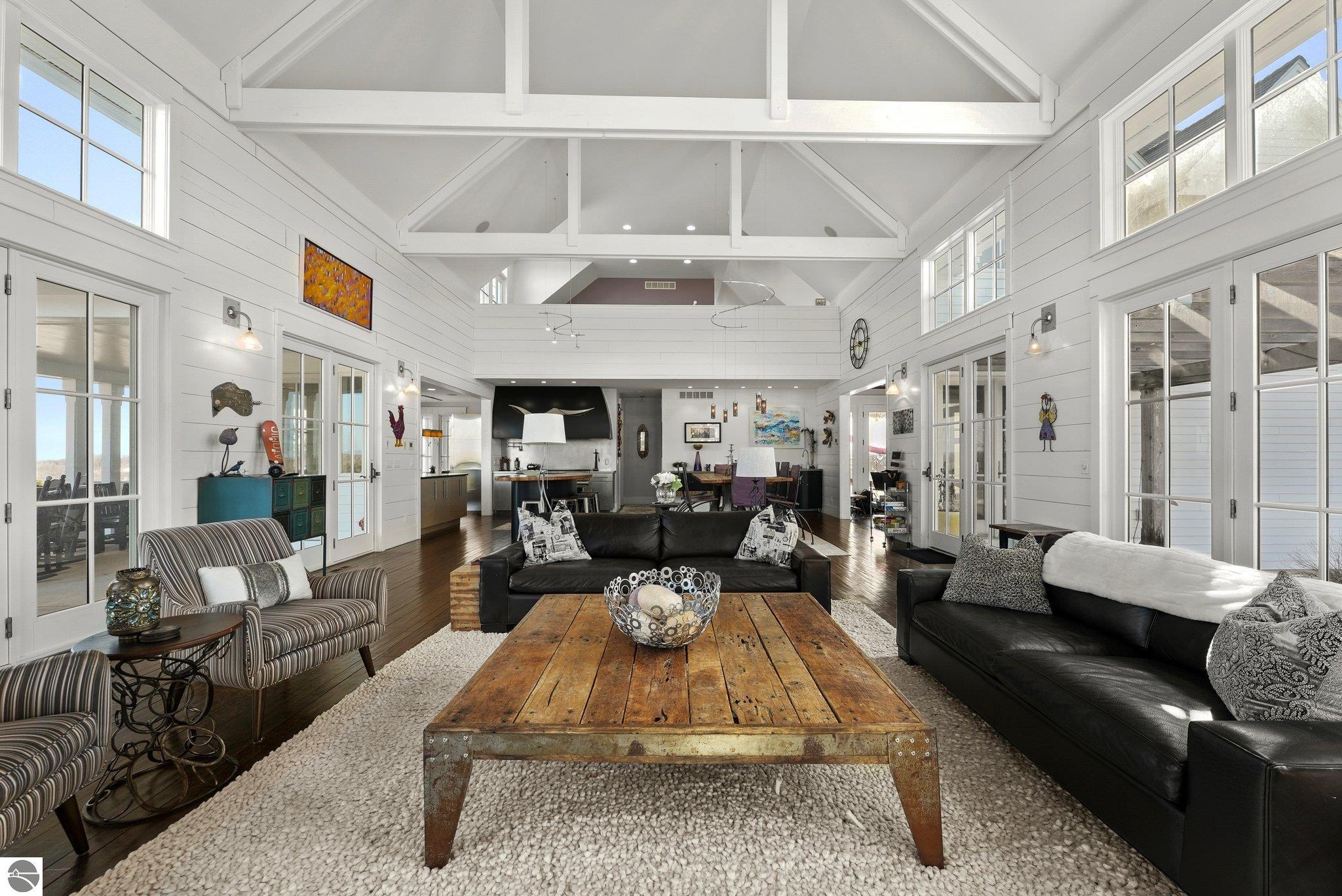 10292 E Fort Road, Suttons Bay, MI 49682 — Photo 37