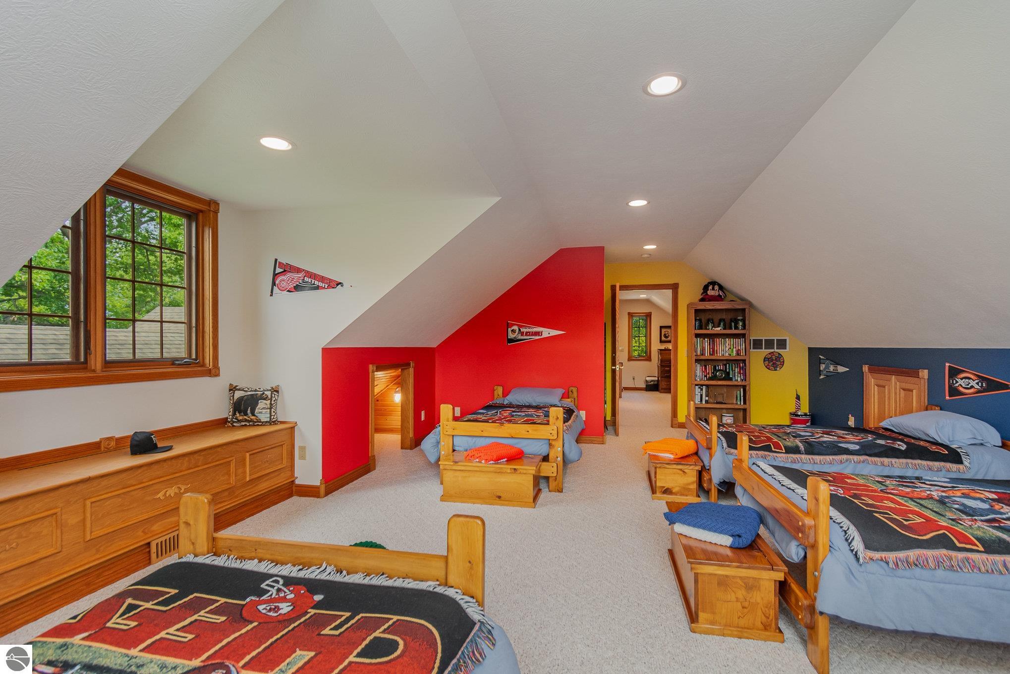 1276 Queensway Drive, Lake Isabella, MI 48893 — Photo 25
