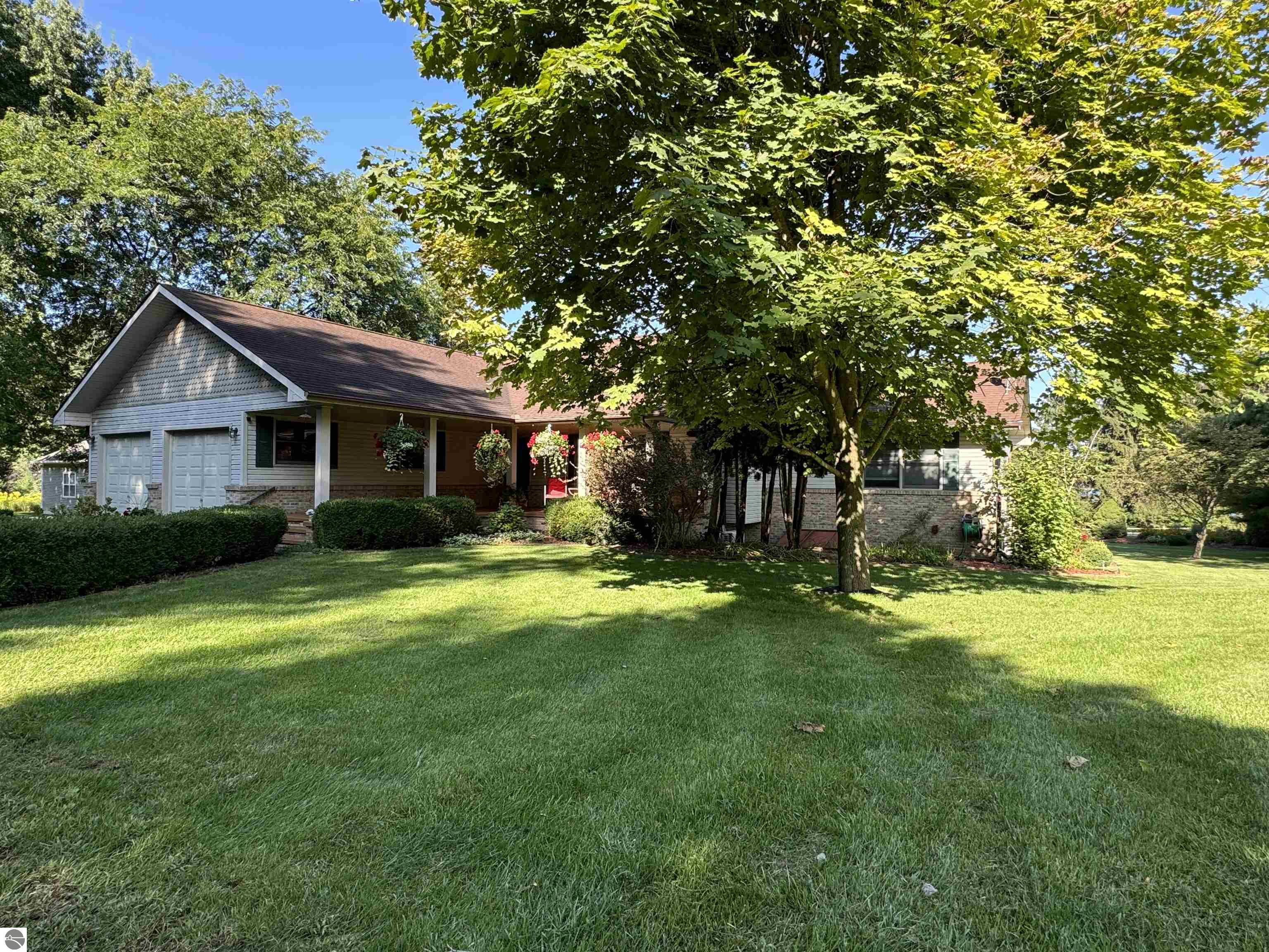 1000 Circle Drive, Lake Isabella, MI 48893 — Photo 11