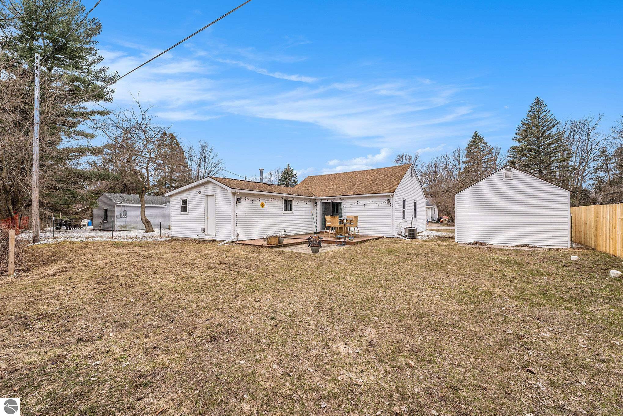 1067 Orchard, Benzonia, MI 49616 — Photo 27