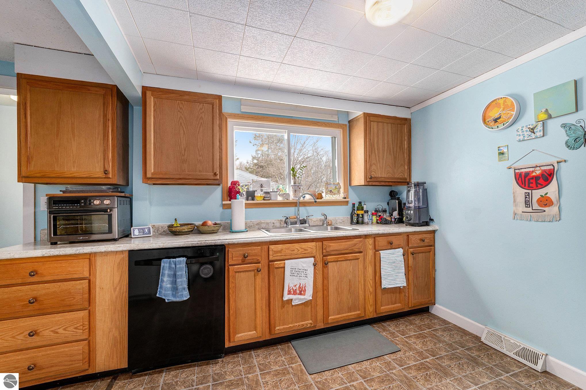 1067 Orchard, Benzonia, MI 49616 — Photo 9