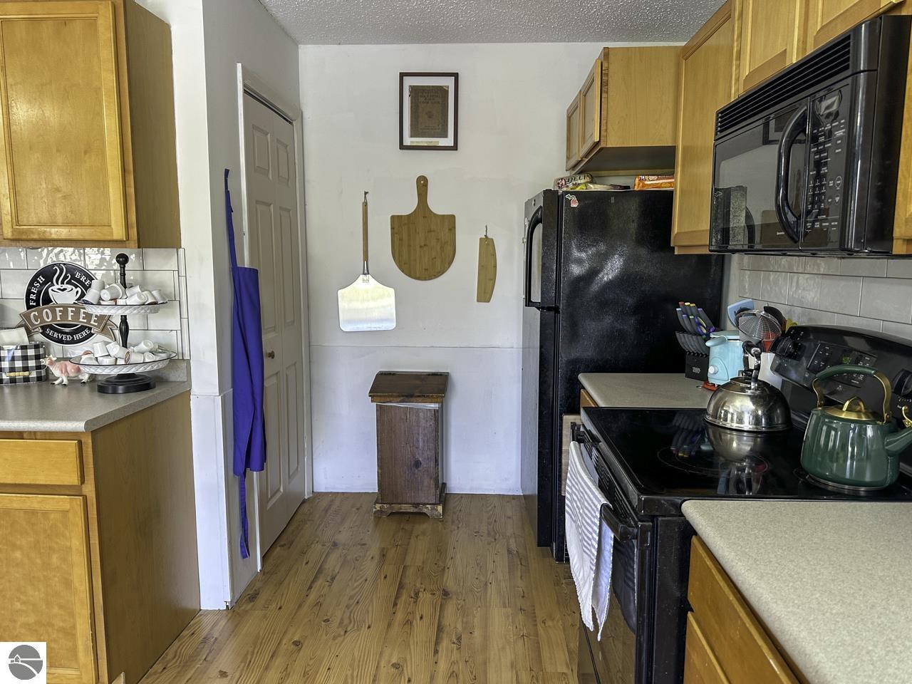28280 Timber Valley Court, Beaver Island, MI 49782 — Photo 5