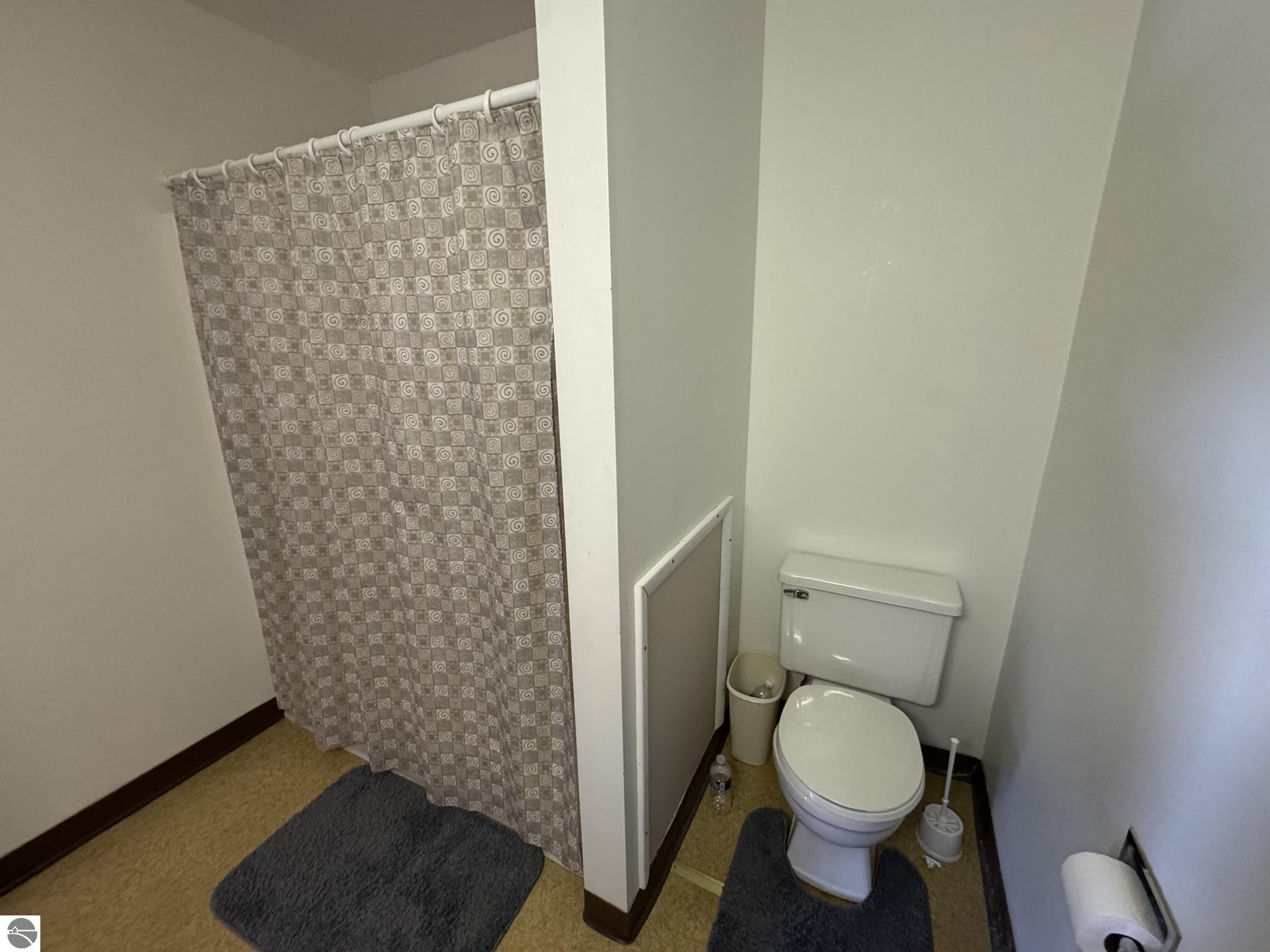 1341 S Lakeshore Drive, Lake City, MI 49651 — Photo 14