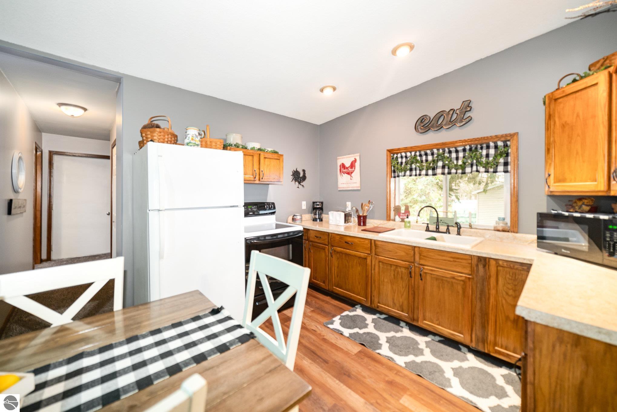 317 First Street, Breckenridge, MI 48615 — Photo 8