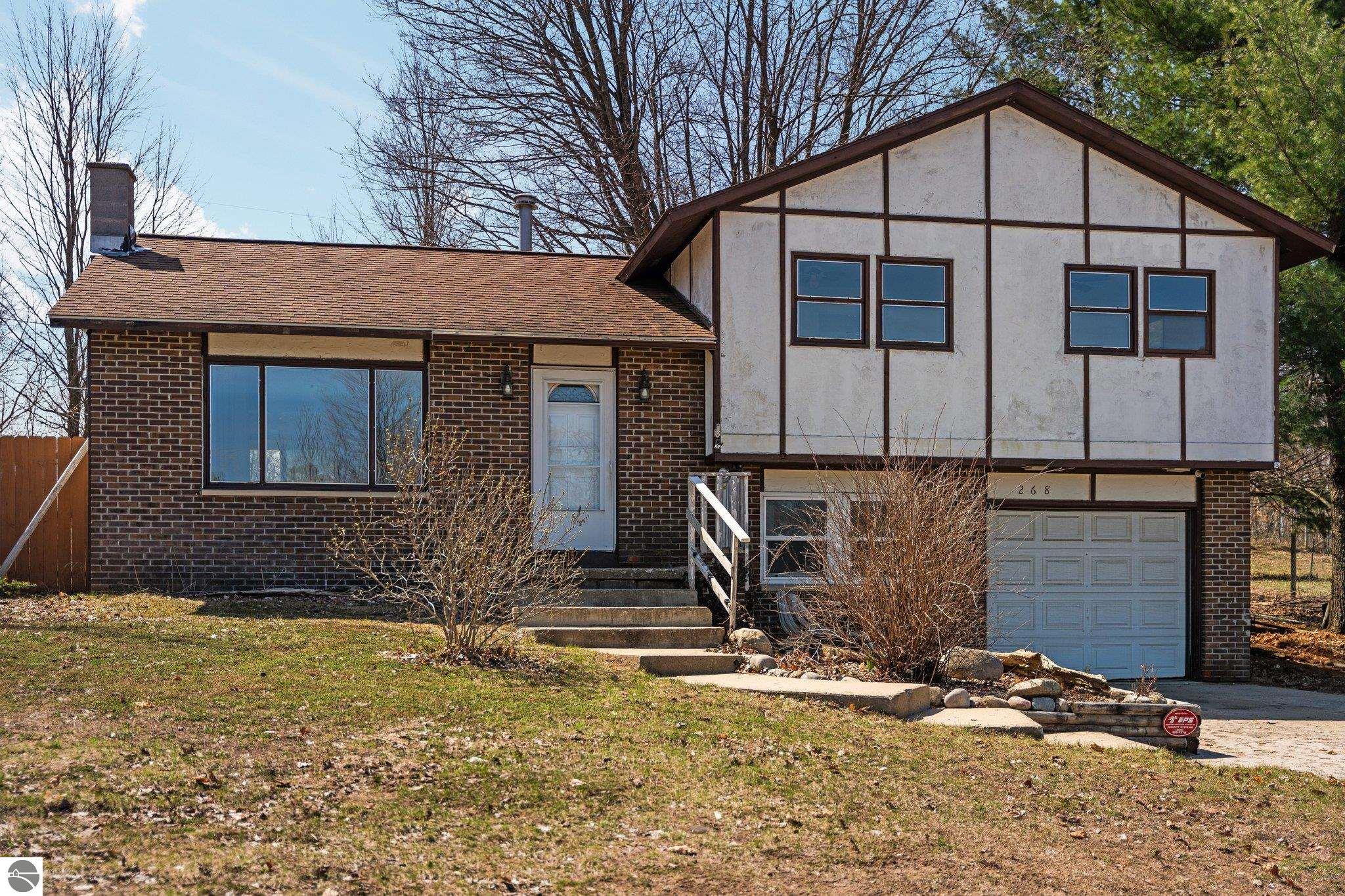 268 E Main Street, Kingsley, MI 49649 — front exterior