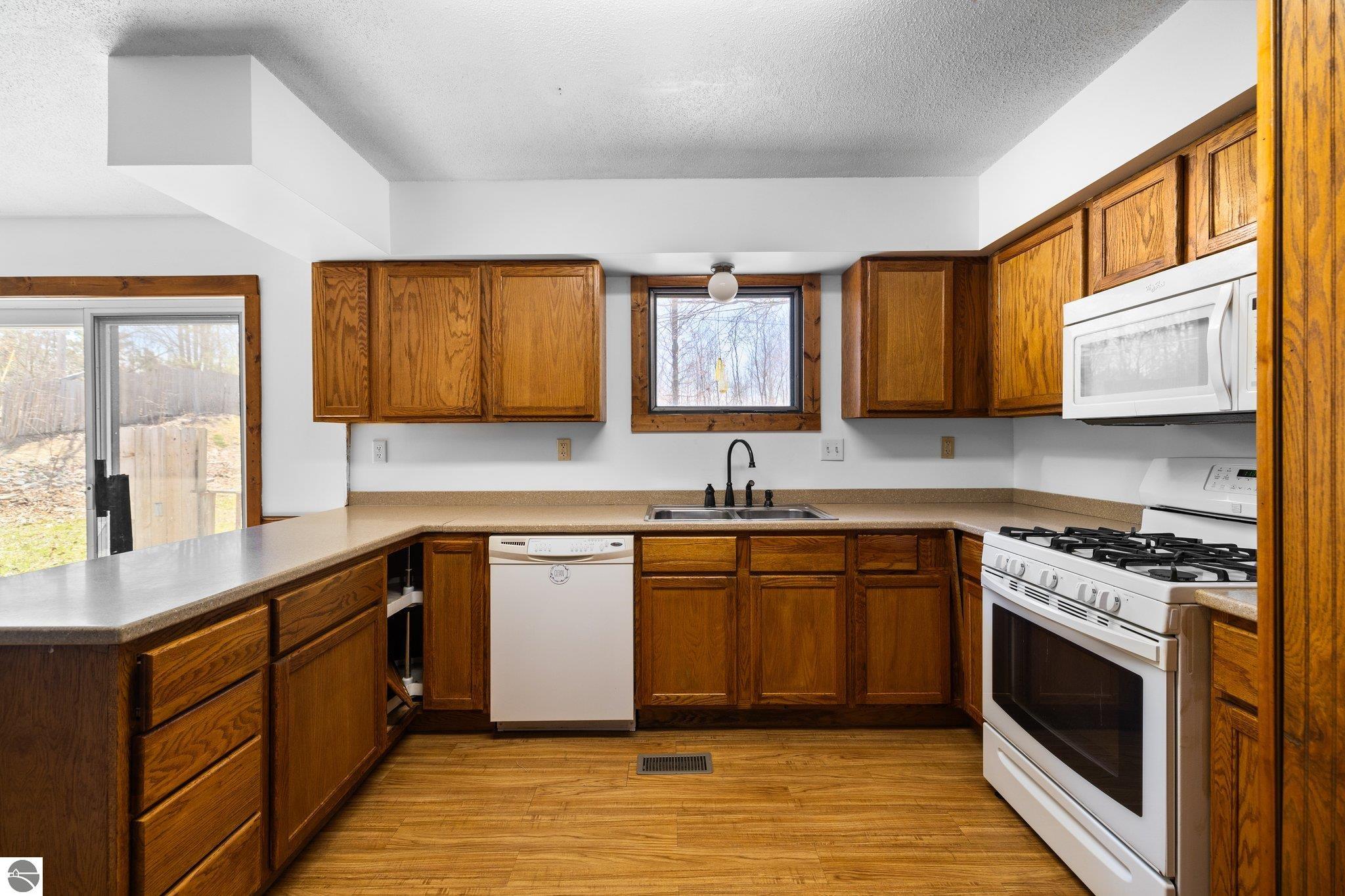 268 E Main Street, Kingsley, MI 49649 — Photo 8