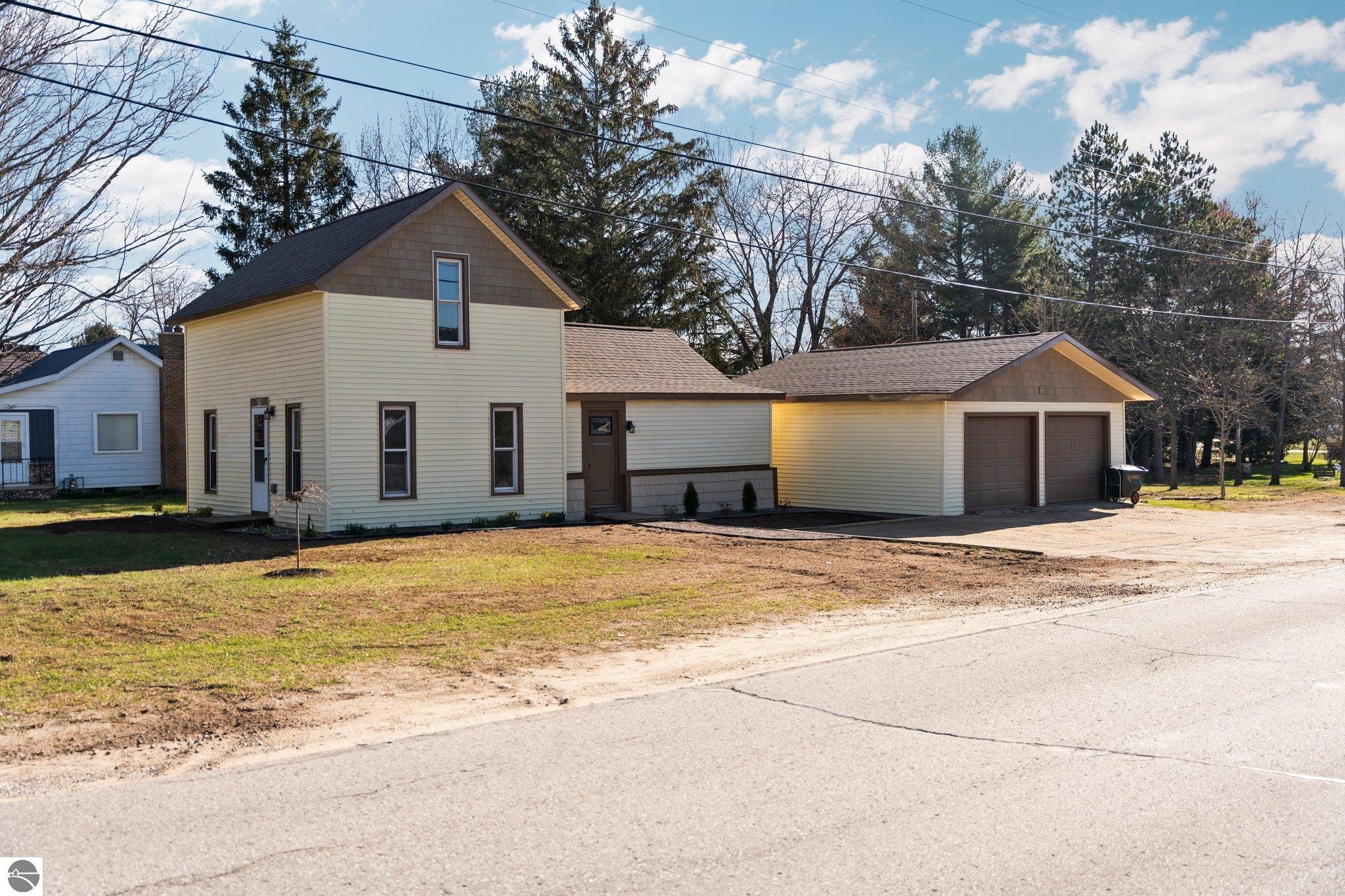 419 S Cherry Street, Kalkaska, MI 49646 — Photo 36