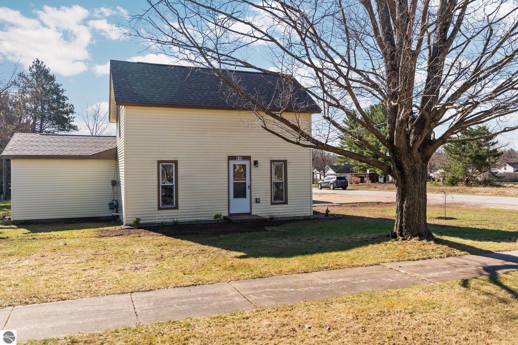 419 S Cherry Street, Kalkaska, MI 49646 — Photo 38