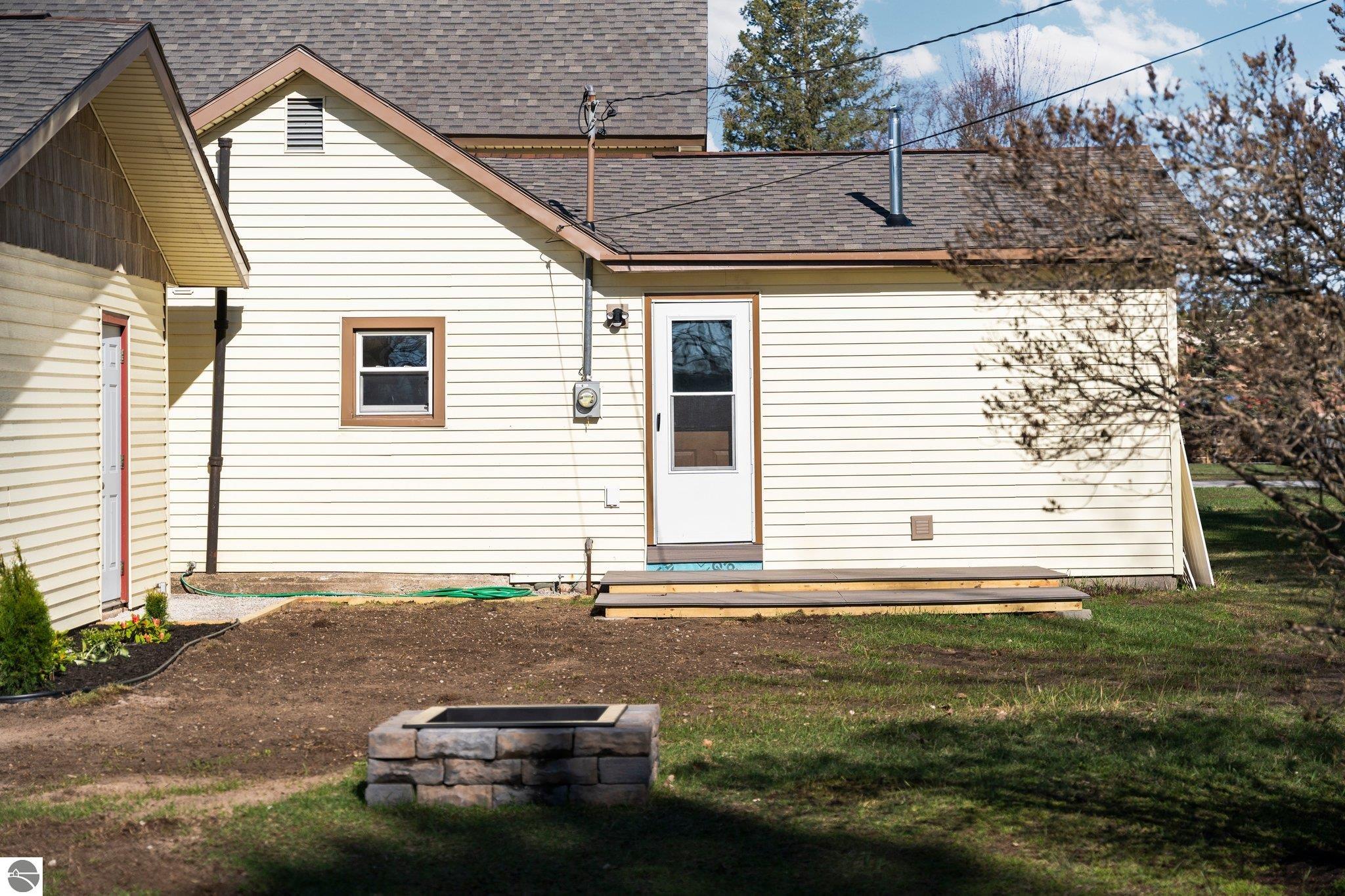 419 S Cherry Street, Kalkaska, MI 49646 — Photo 40