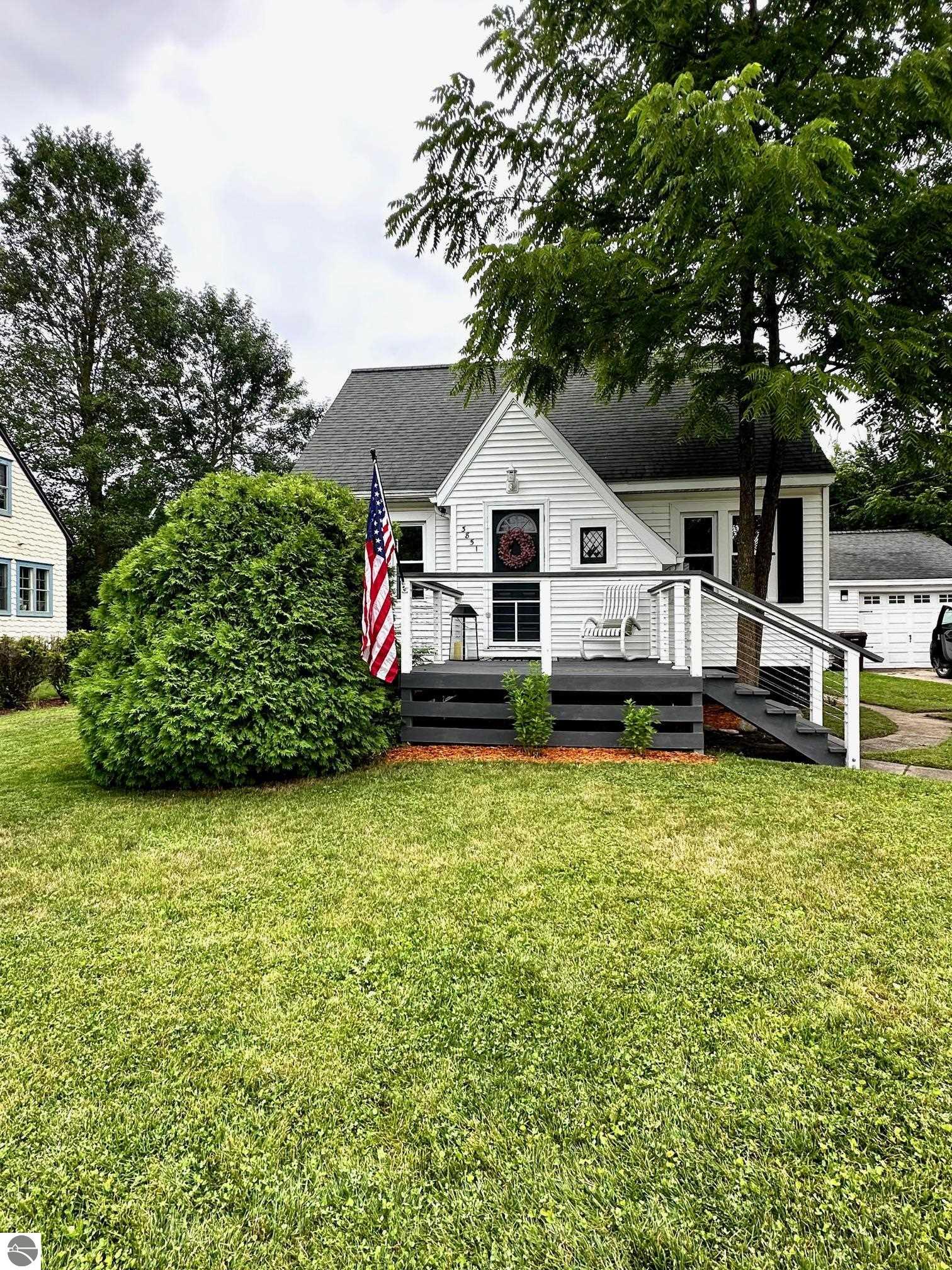 3851 N Mission Road, Rosebush, MI 48878 — front exterior