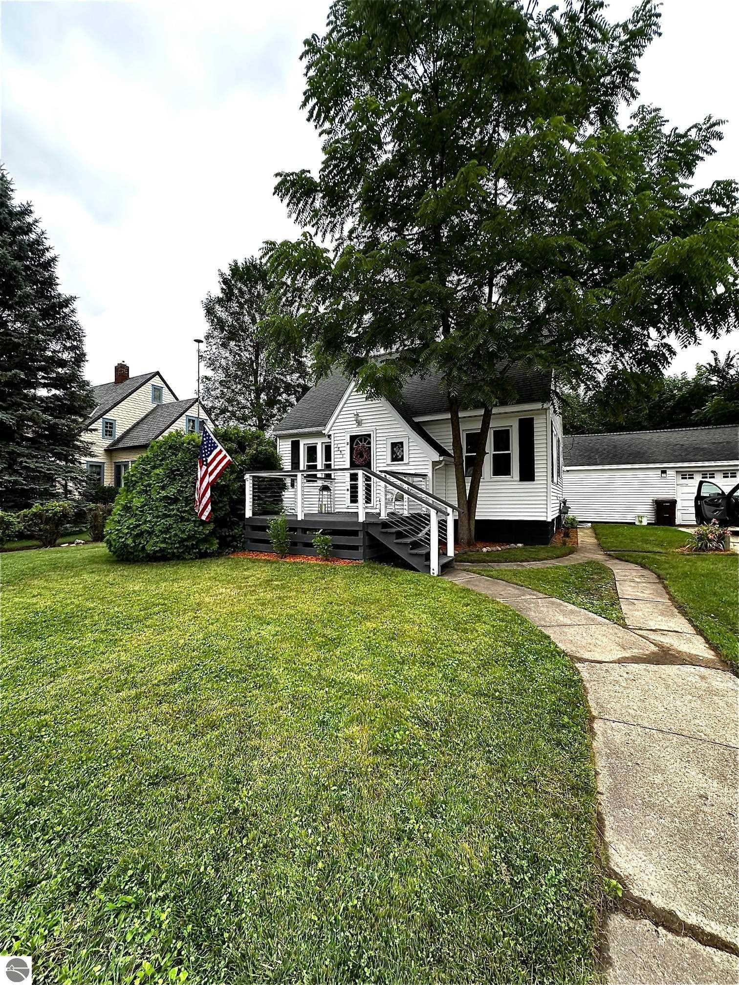 3851 N Mission Road, Rosebush, MI 48878 — Photo 2