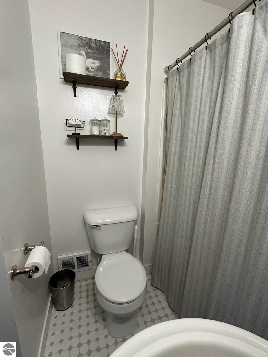 3851 N Mission Road, Rosebush, MI 48878 — Photo 15