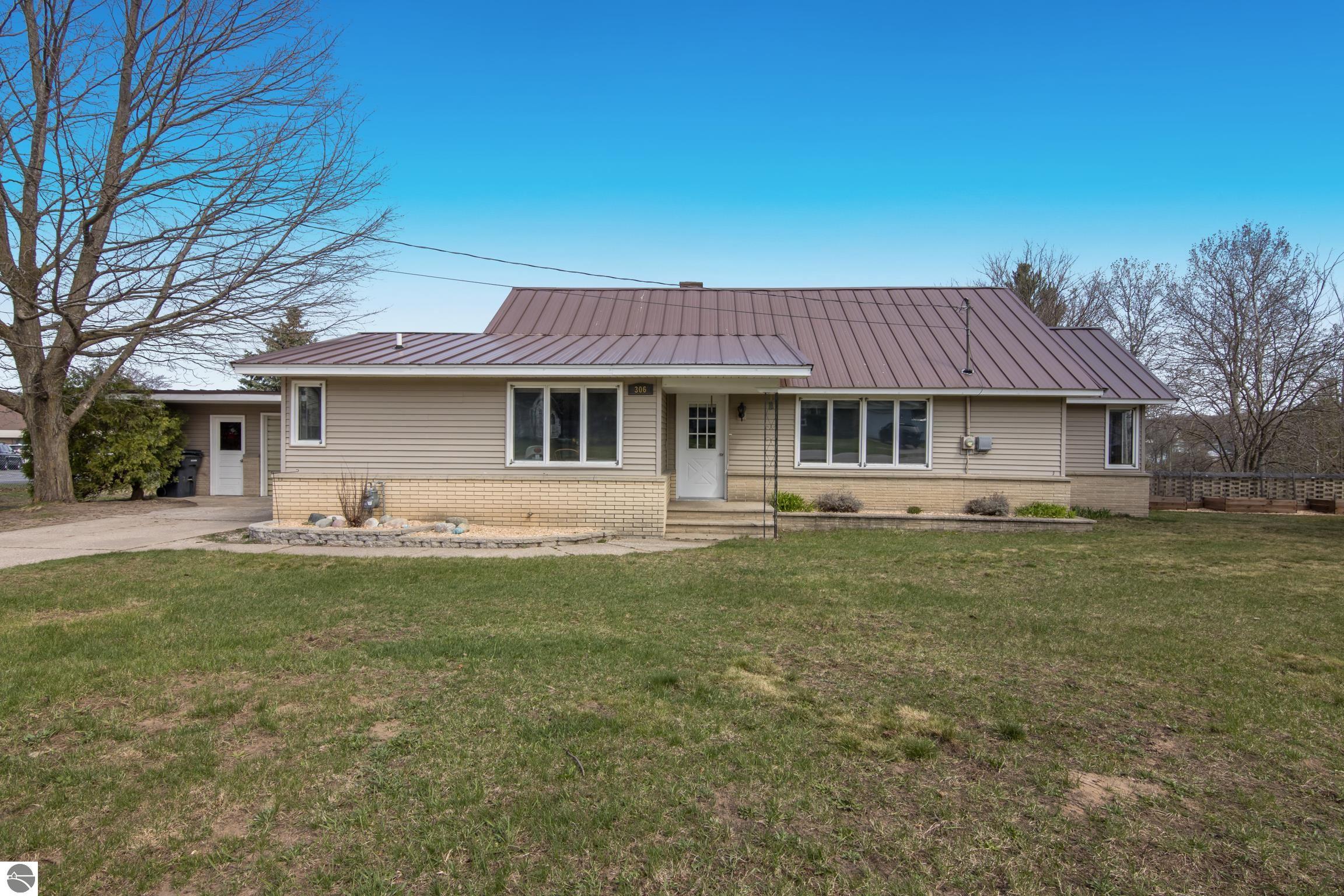 306 Fenton Street, Kingsley, MI 49649 — front exterior