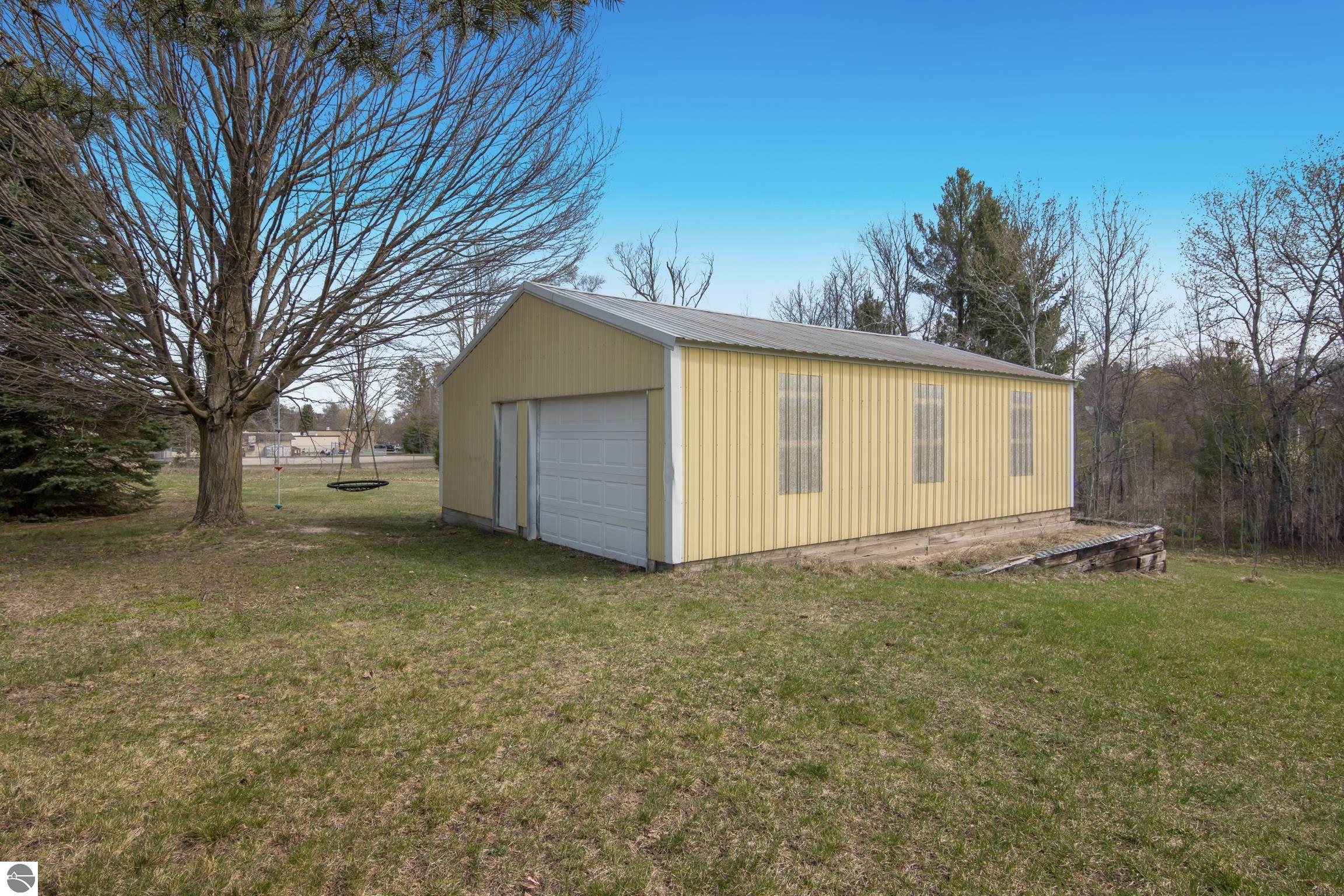 306 Fenton Street, Kingsley, MI 49649 — Photo 43