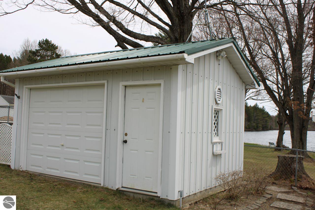 2689 SW Ingersoll Road, Fife Lake, MI 49633 — Photo 4