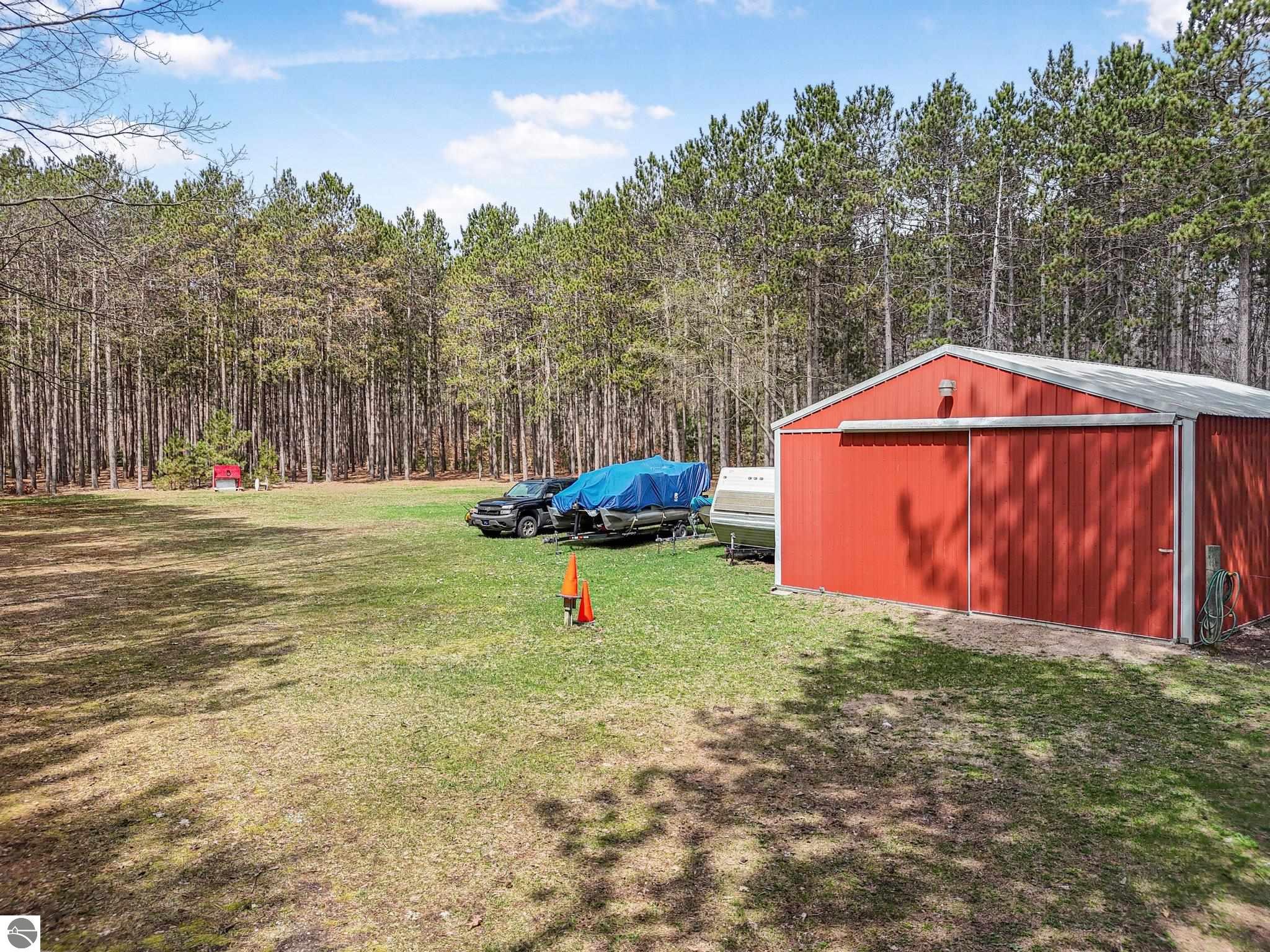 9916 S M-37, Buckley, MI 49620 — Photo 16