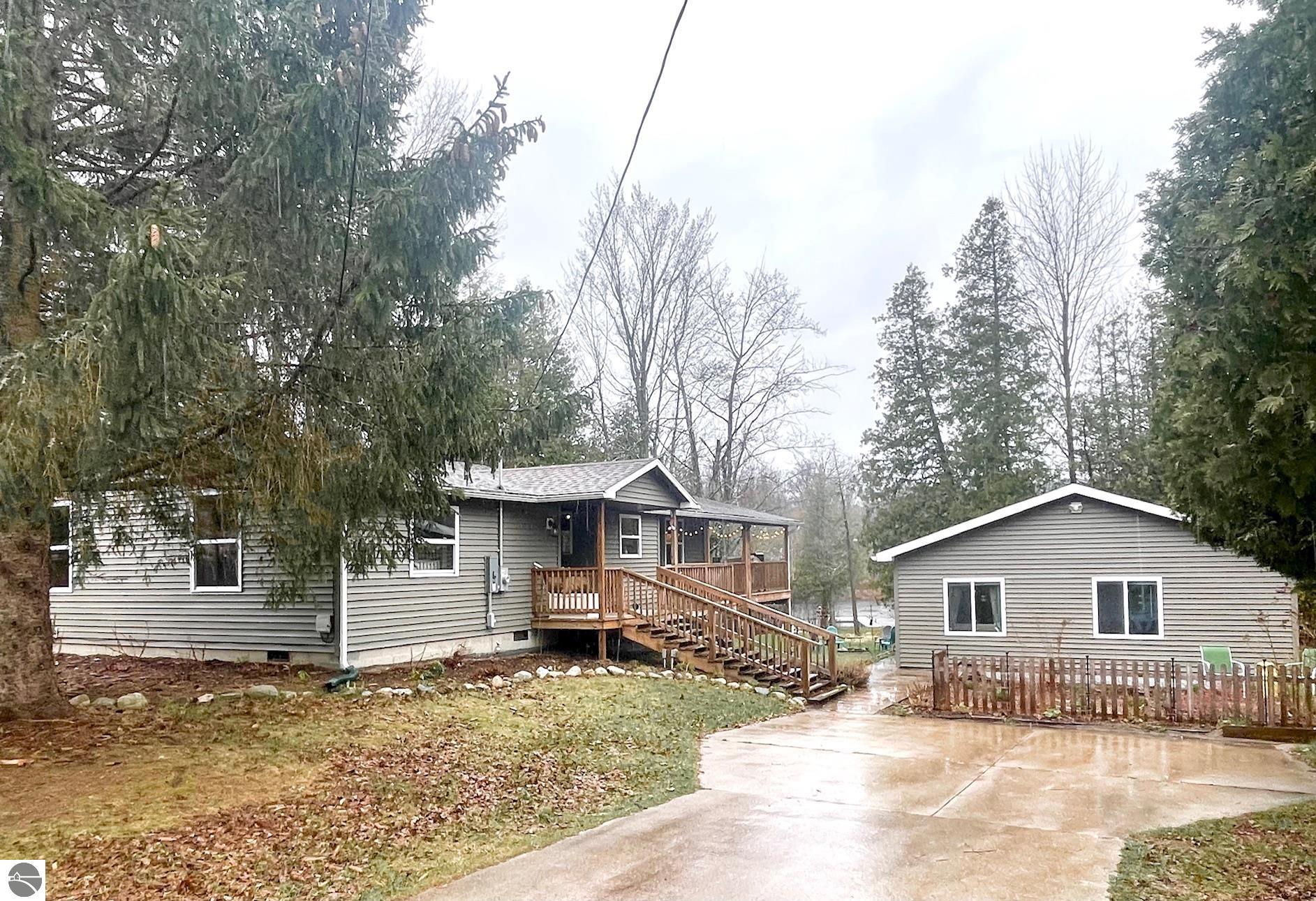 2589 Rushton Road, Central Lake, MI 49622 — Photo 2
