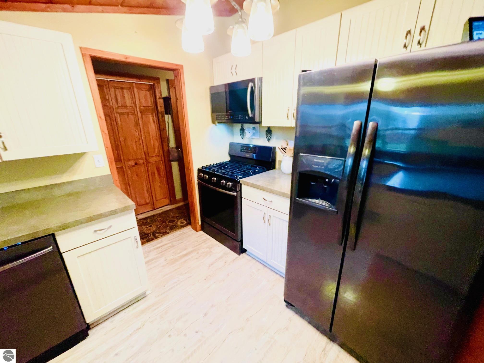 2589 Rushton Road, Central Lake, MI 49622 — Photo 10