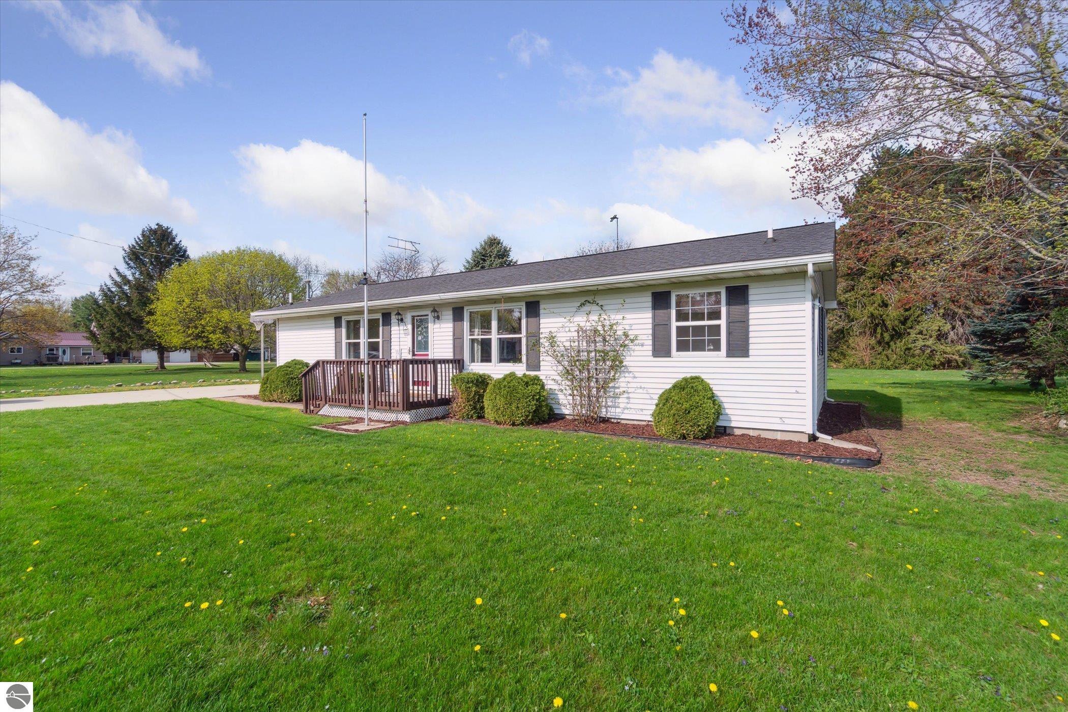 111 N Cole Street, Perrinton, MI 48871 — Photo 39