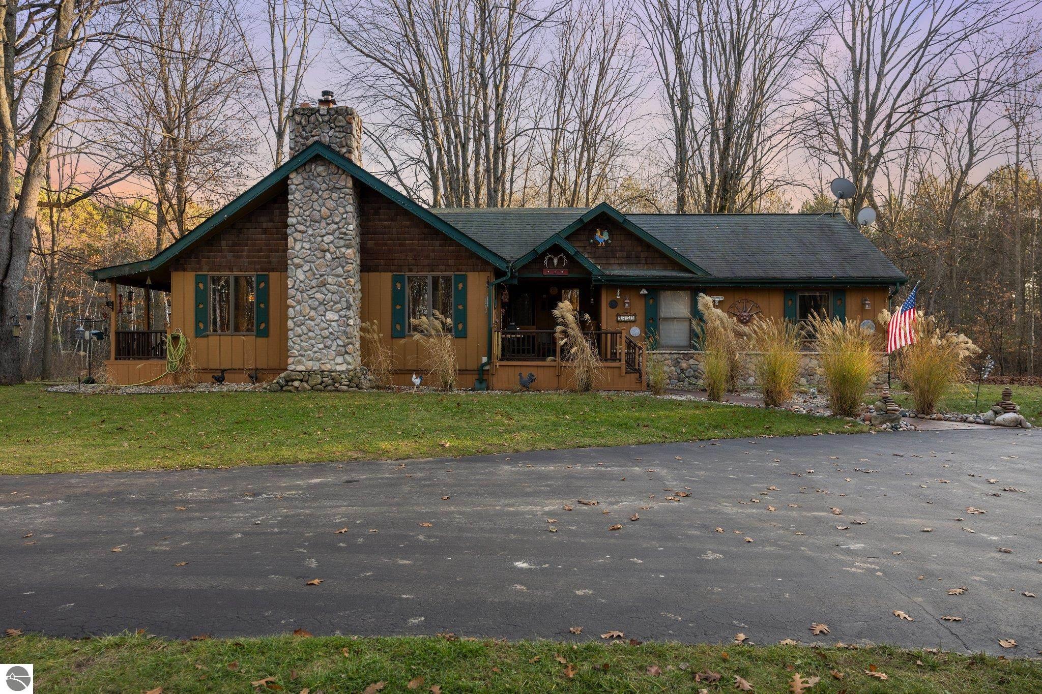 9850 S M-37, Buckley, MI 49620 — front exterior