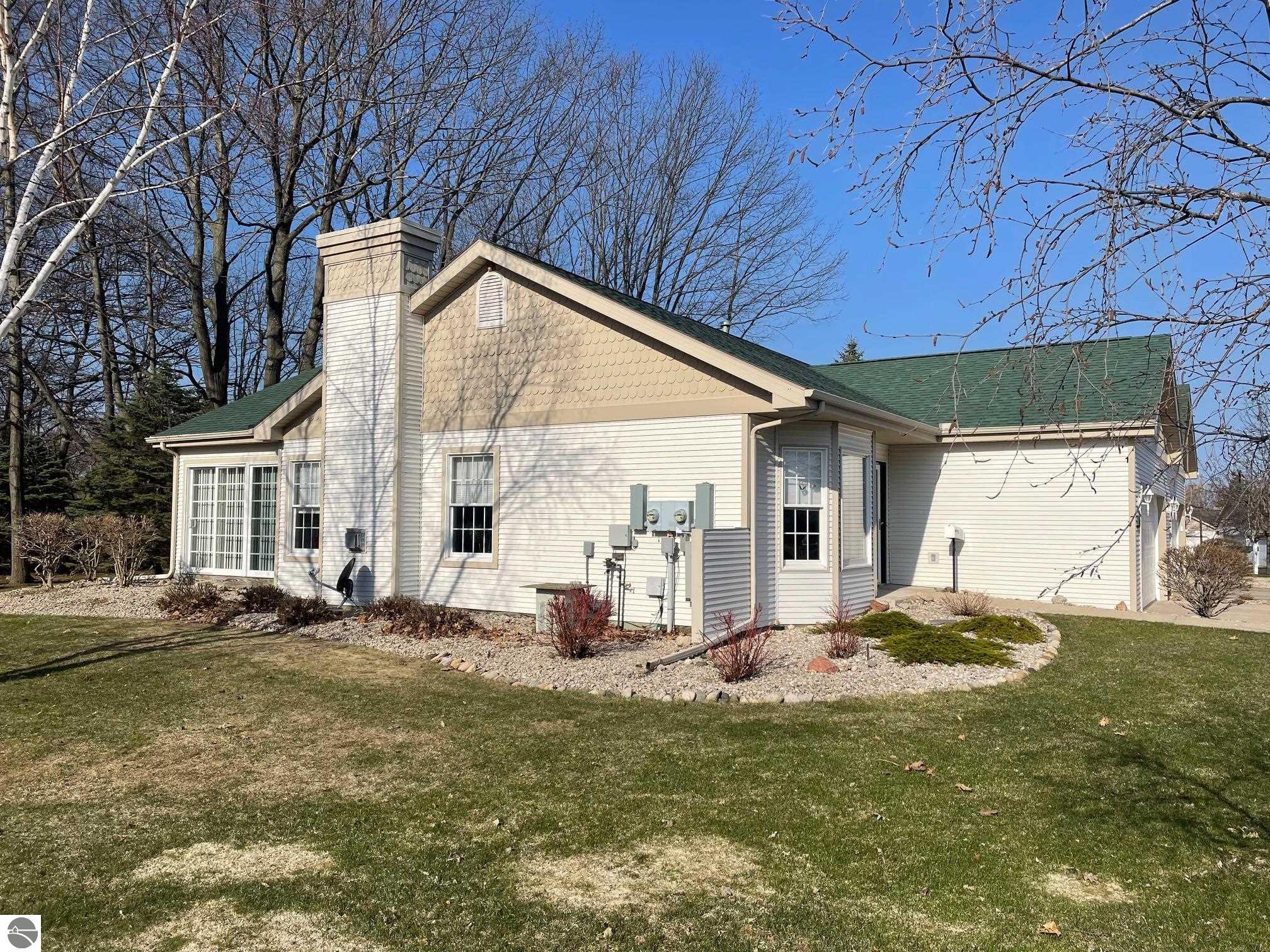 342 Golf View Lane, Elk Rapids, MI 49629 — Photo 12